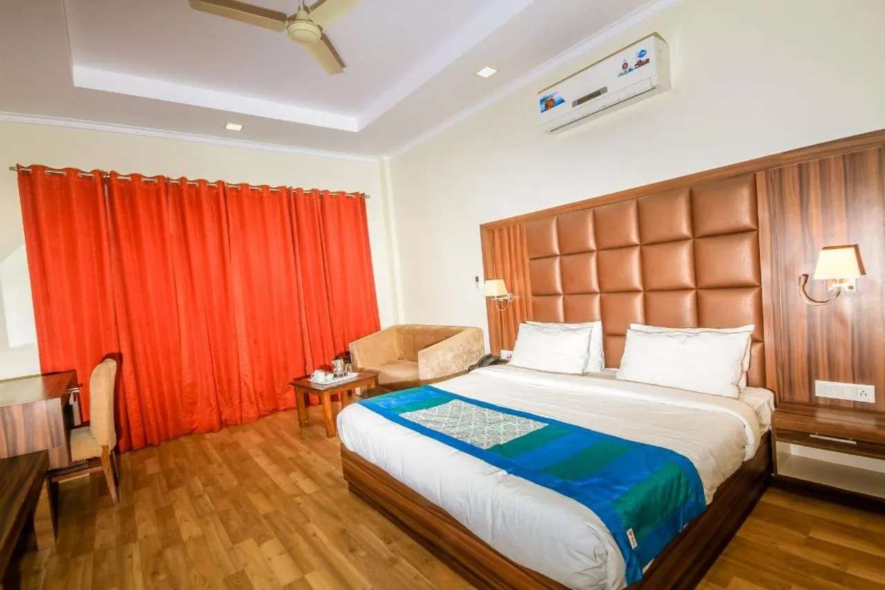 Bedroom, Bed in Hotel Pong View