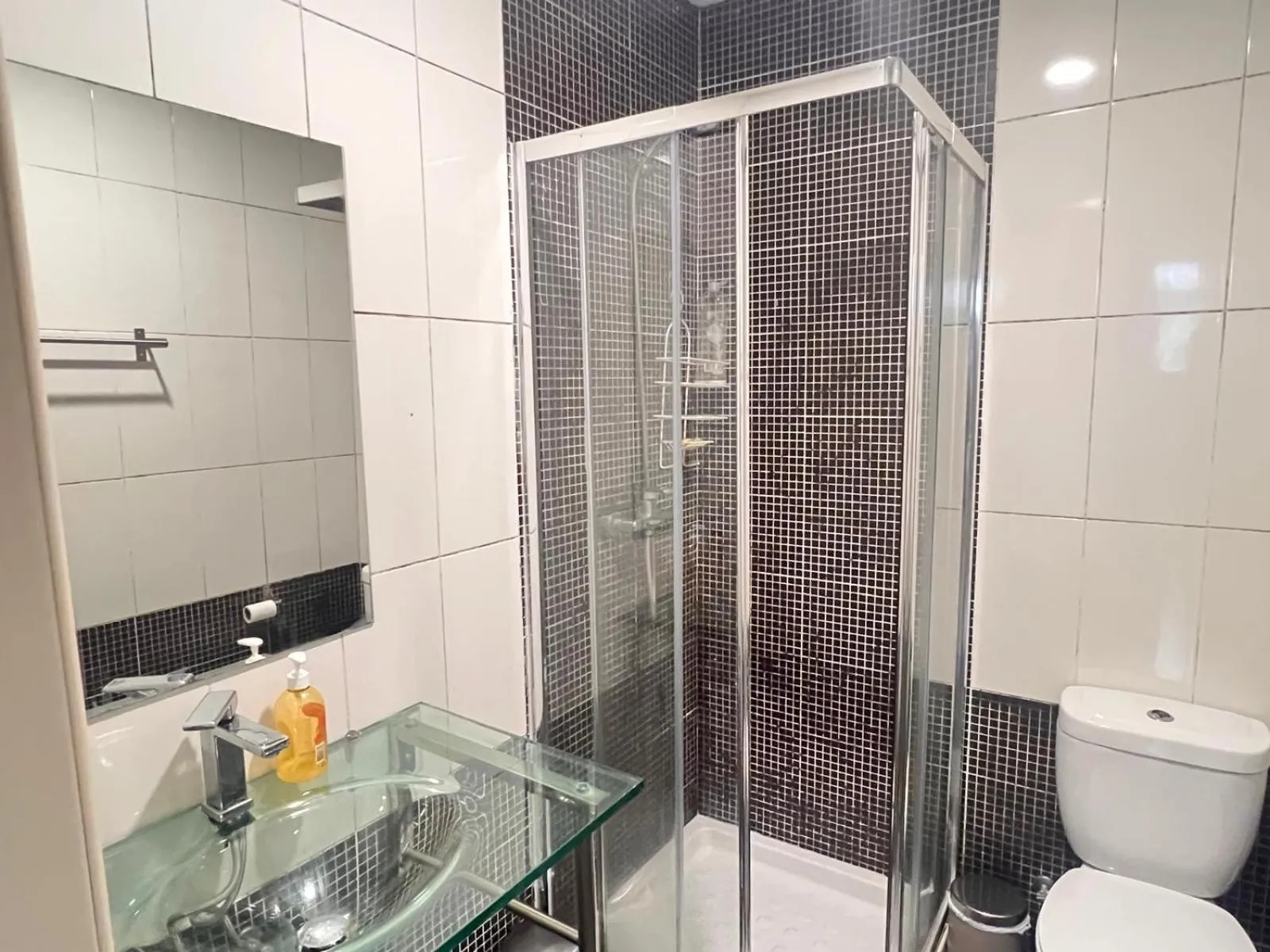 SwissPorto Guest House