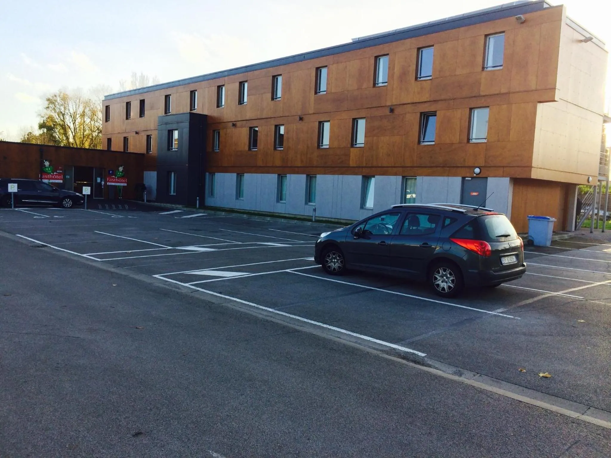 Facade/entrance in Fasthotel Dunkerque