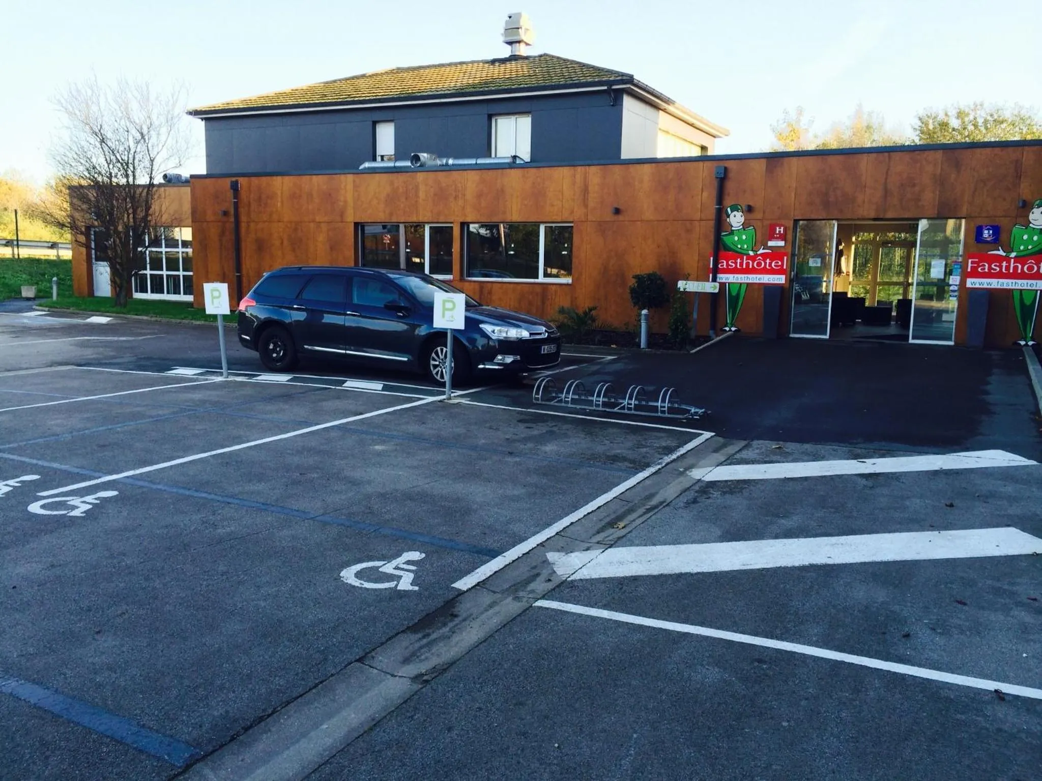 Facade/entrance in Fasthotel Dunkerque