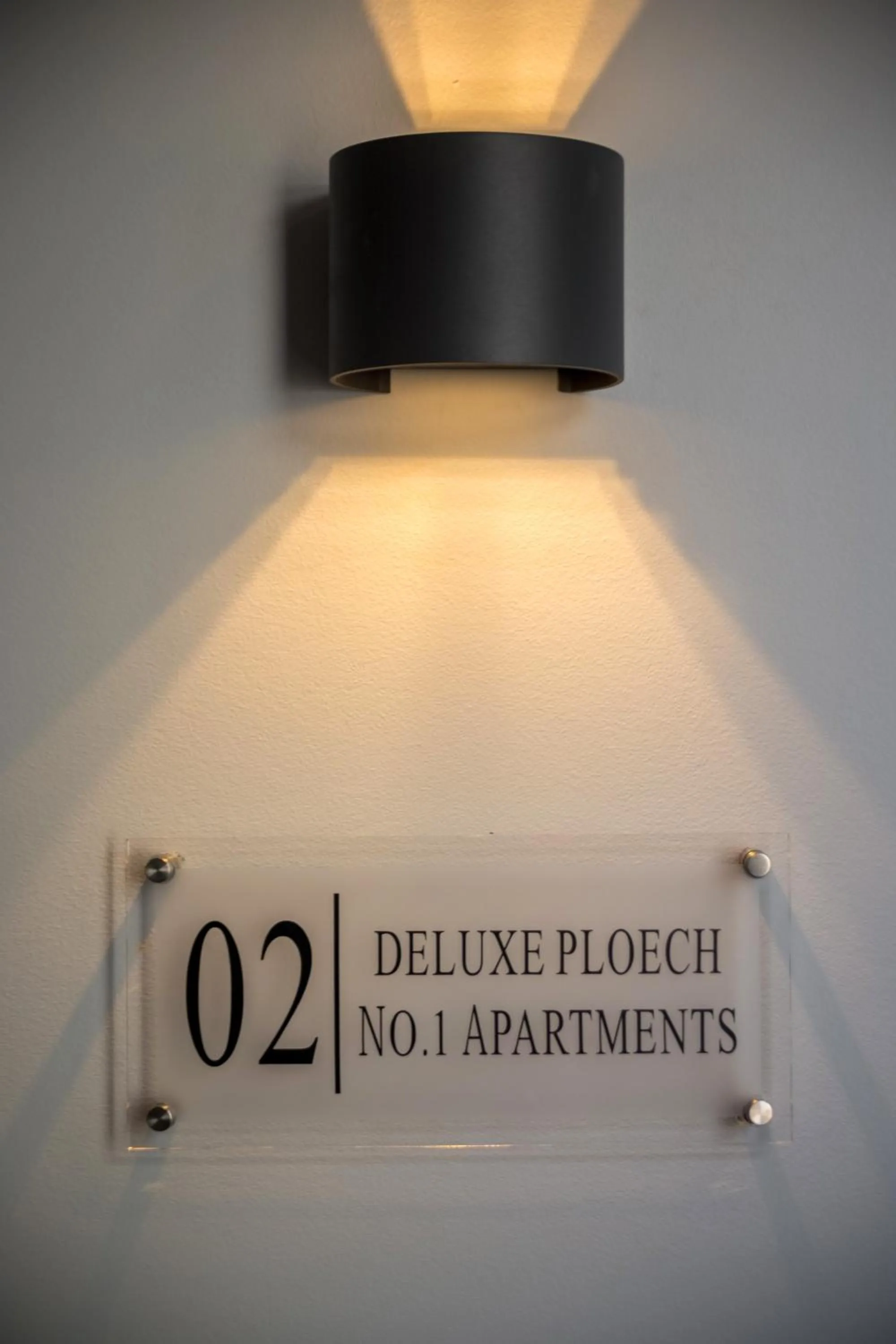 Logo/Certificate/Sign in Deluxe Ploech
