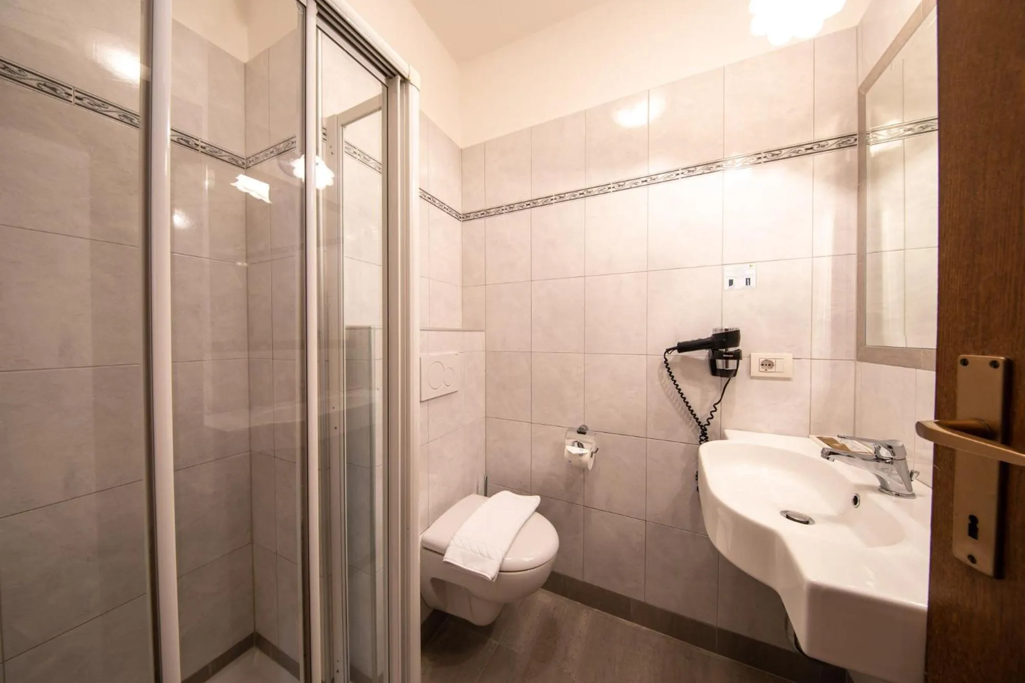 Decorative detail in PALMENGARTEN Hotel Gstör