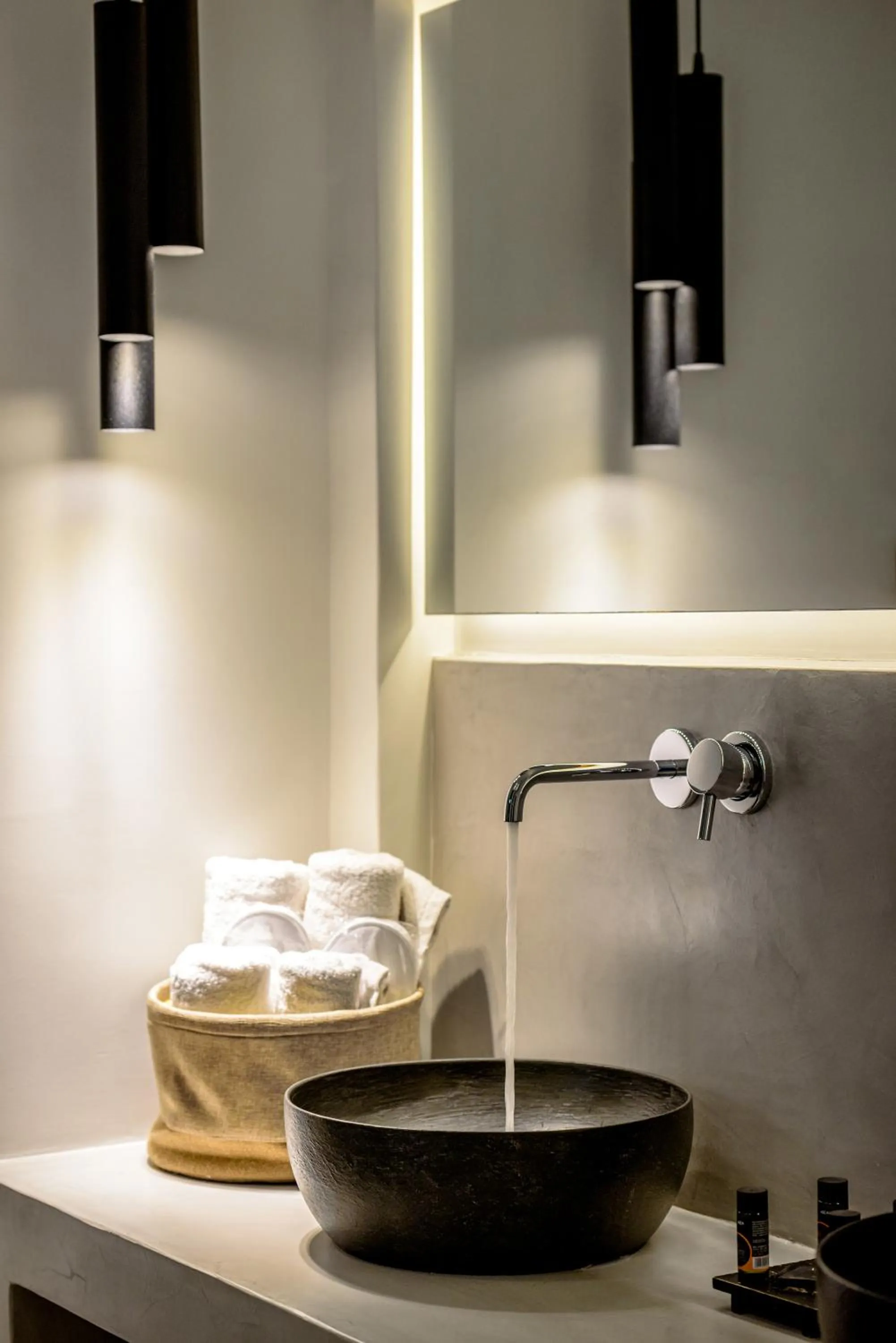 George & Joanna Suites Santorini