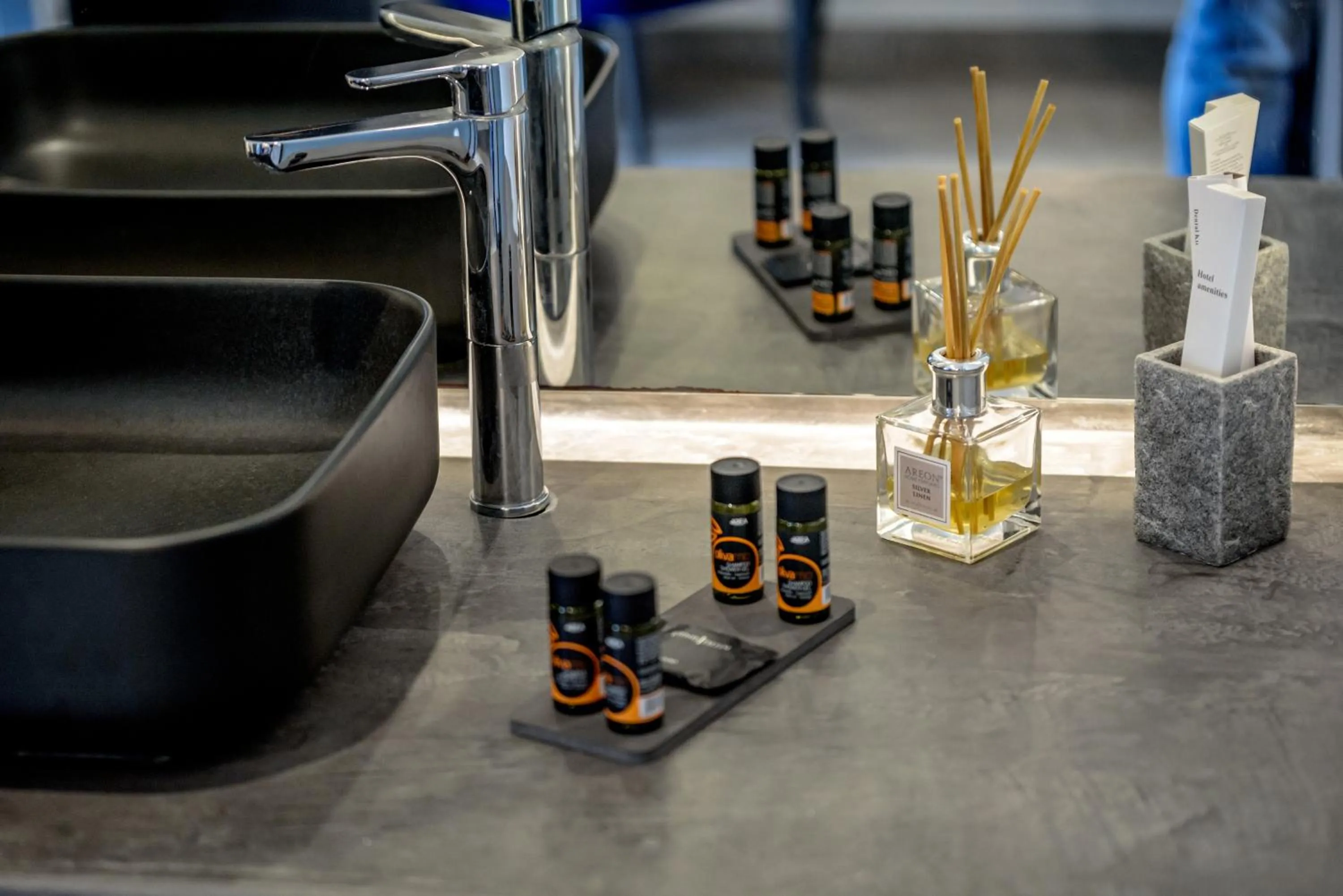 George & Joanna Suites Santorini