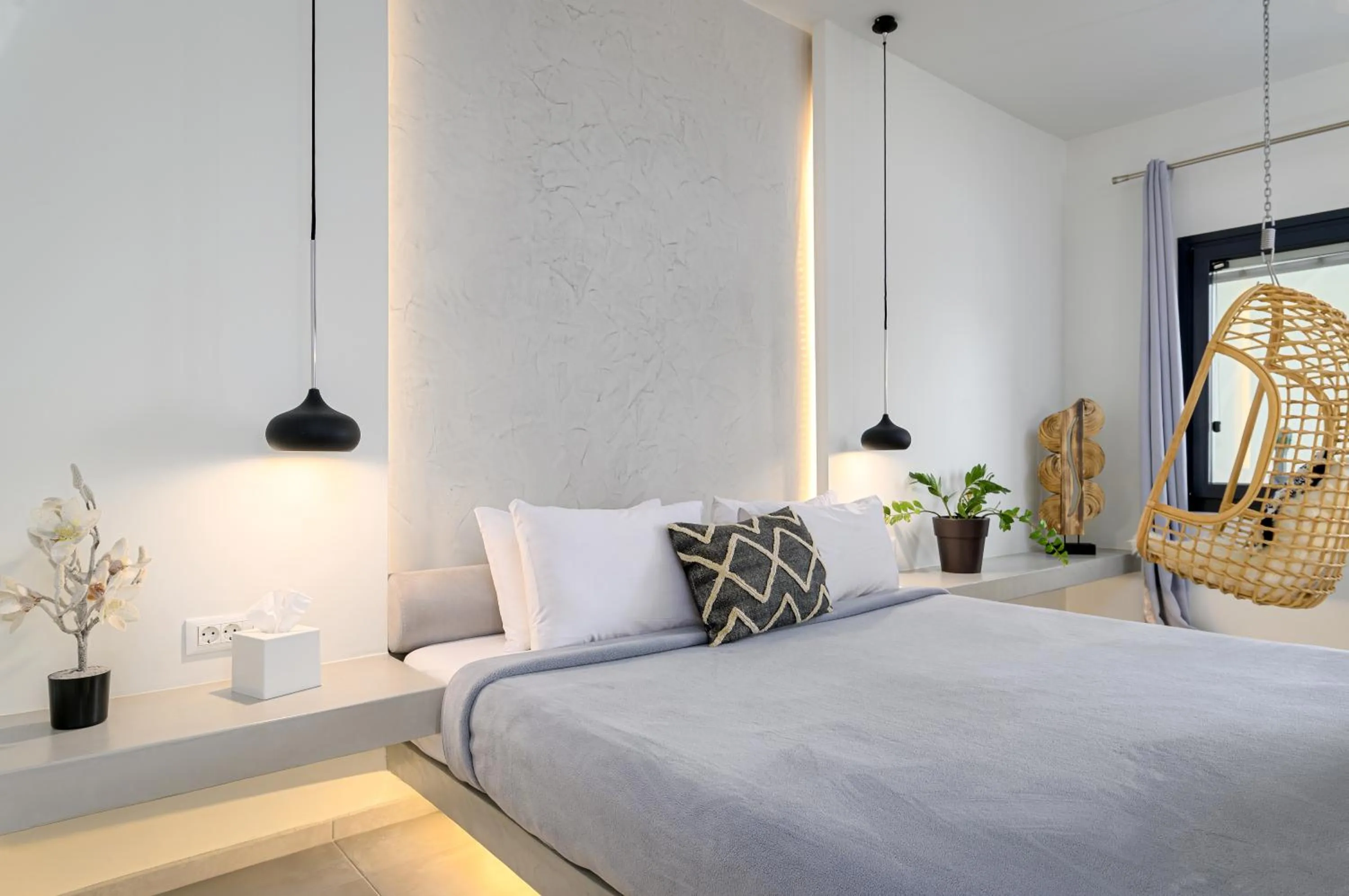 Bed in George & Joanna Suites Santorini