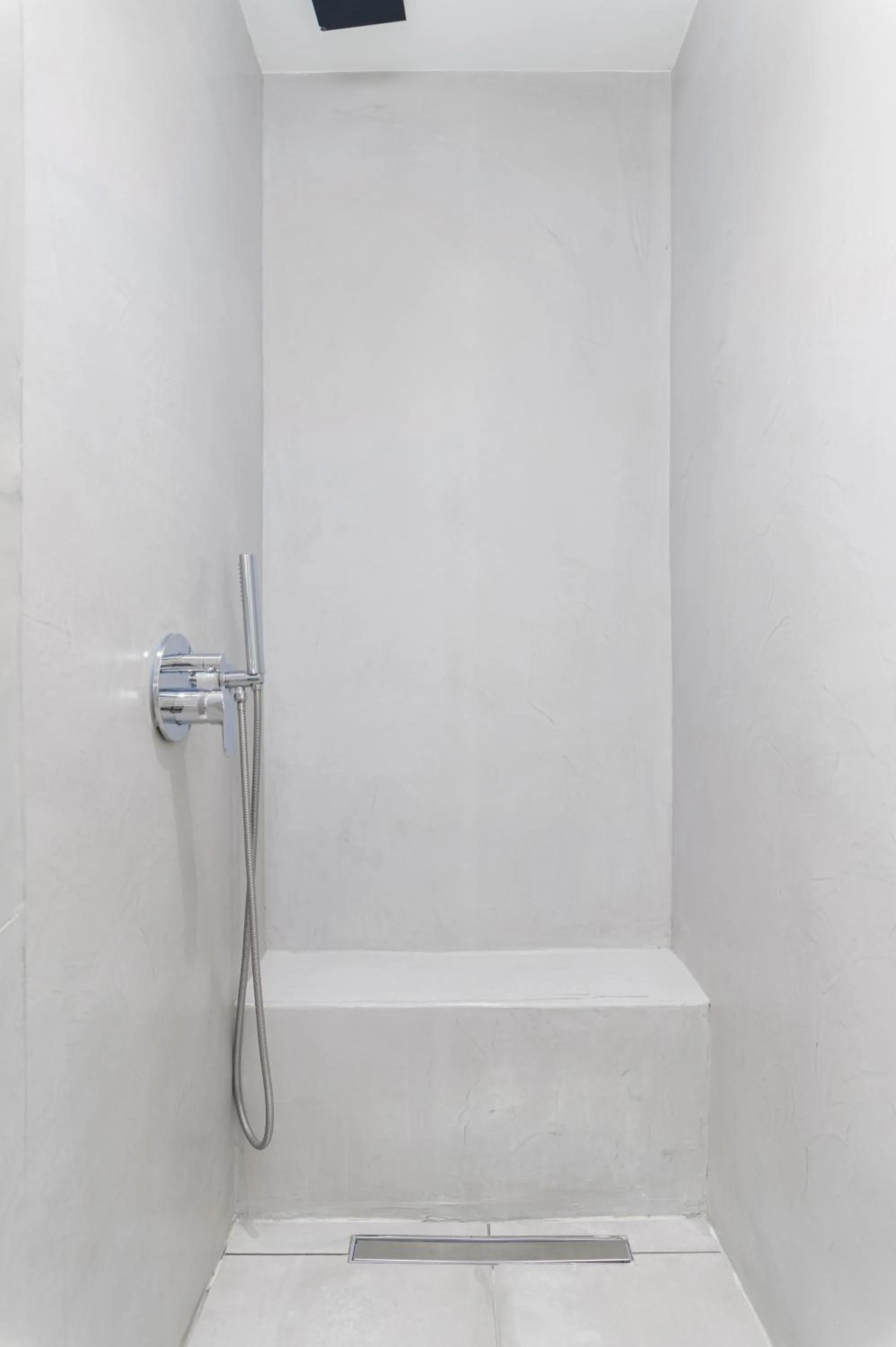 George & Joanna Suites Santorini