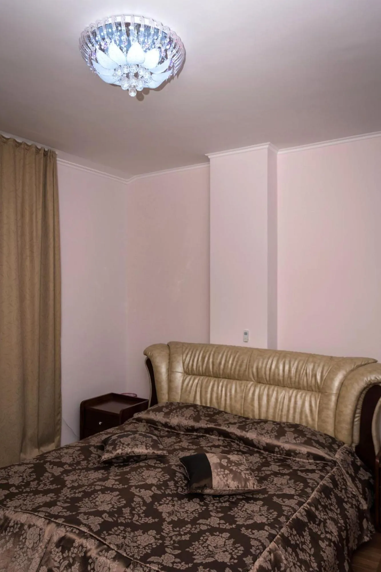 Bedroom, Bed in Long Beach Resort