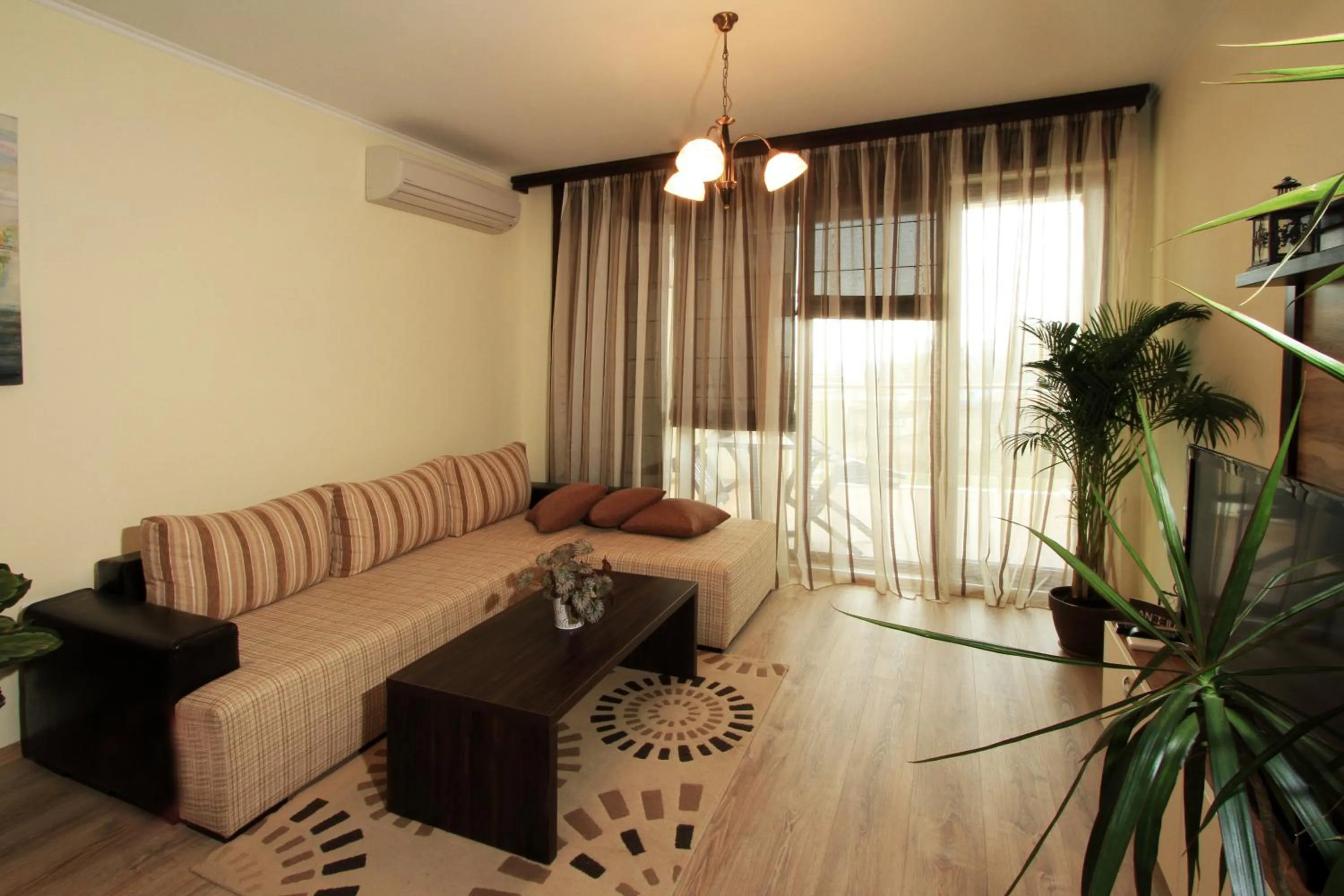 Living room in Long Beach Resort