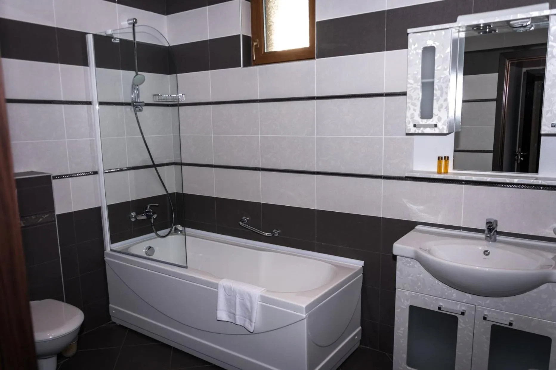 Bathroom in Long Beach Resort