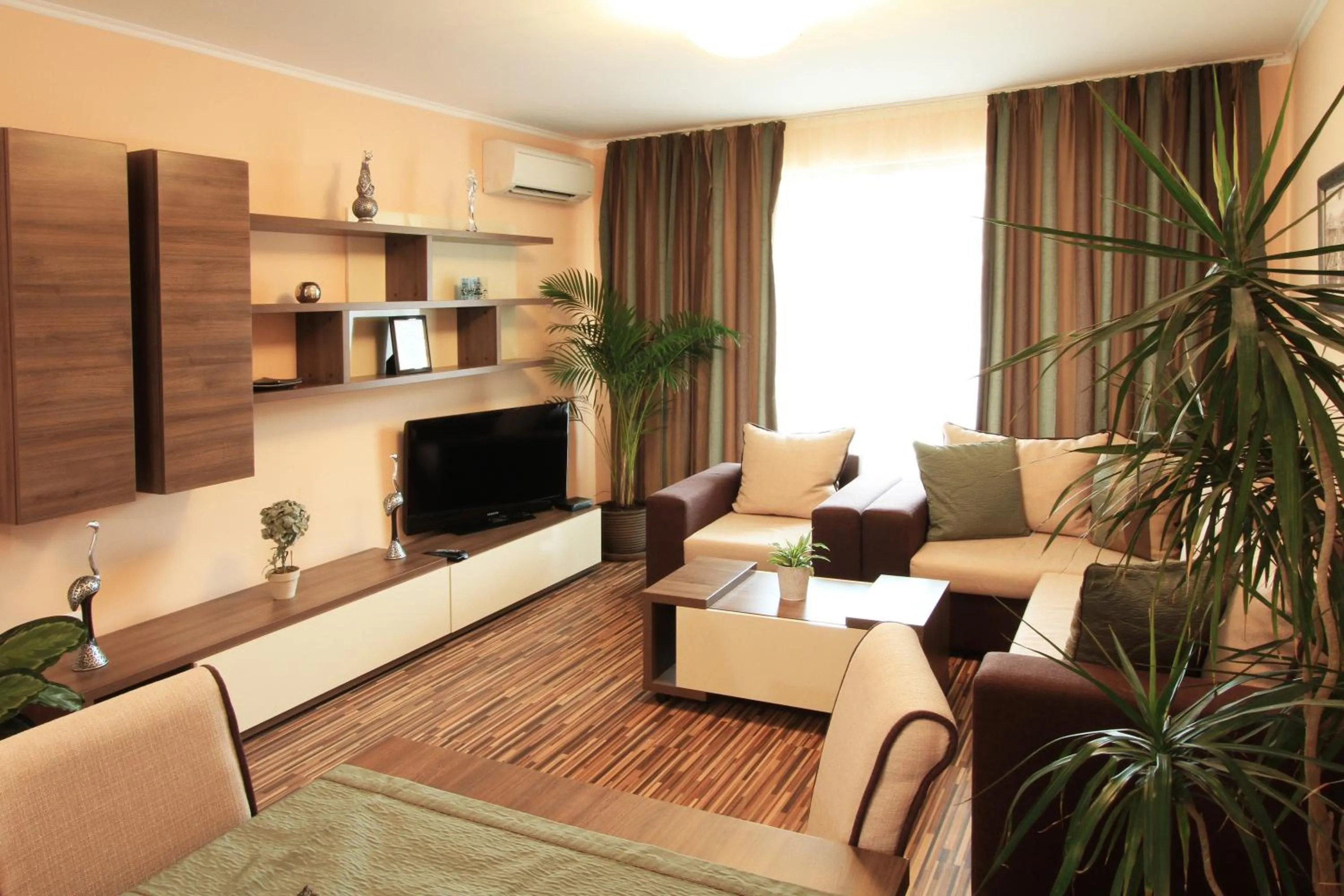 Living room in Long Beach Resort