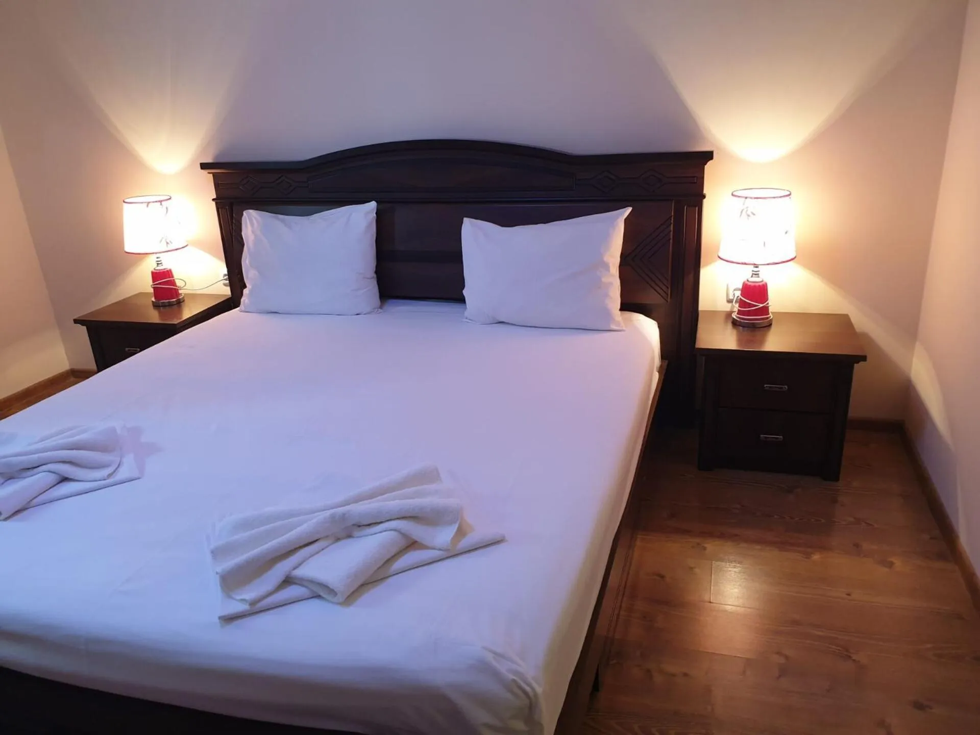 Bed in Long Beach Resort