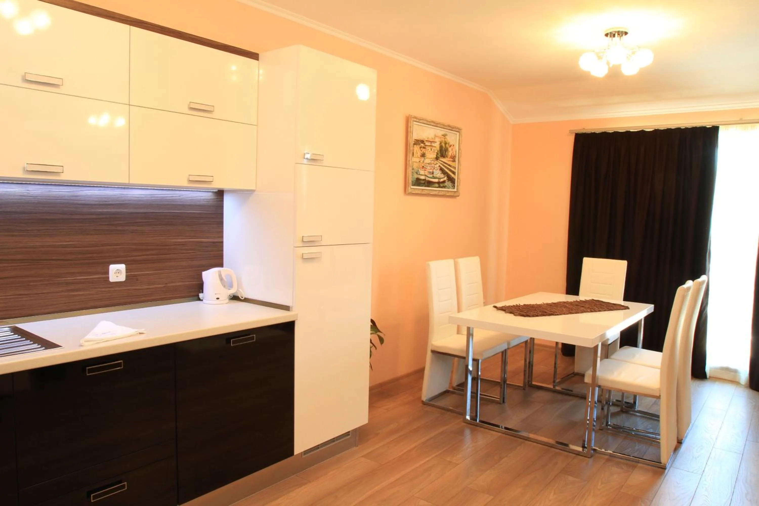 Kitchen or kitchenette in Long Beach Resort