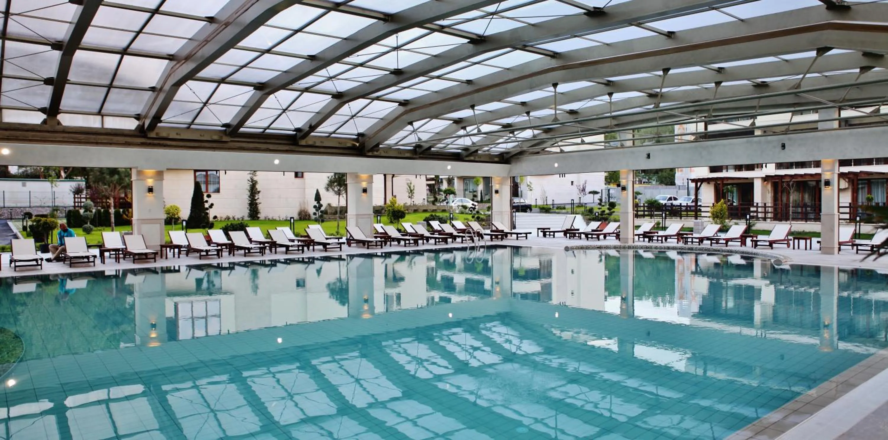 Swimming pool in Long Beach Resort