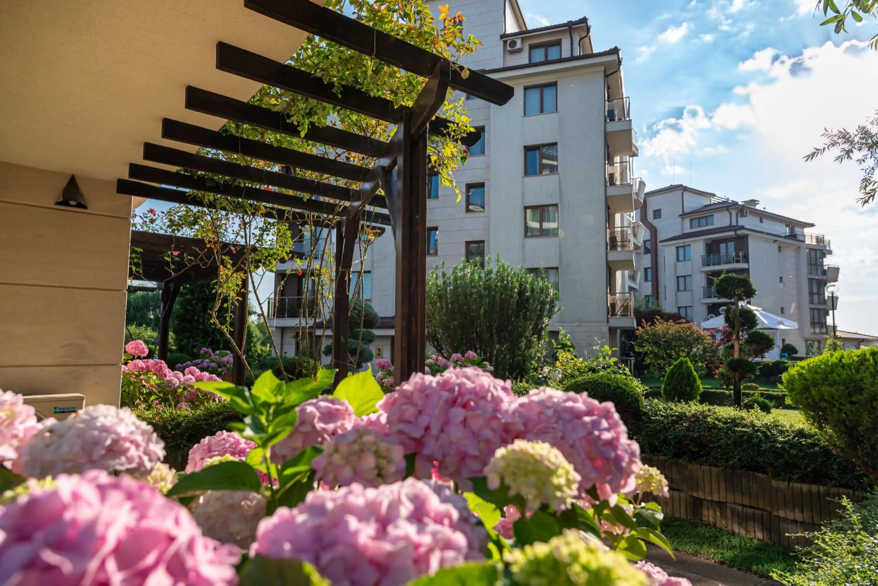 Garden in Long Beach Resort