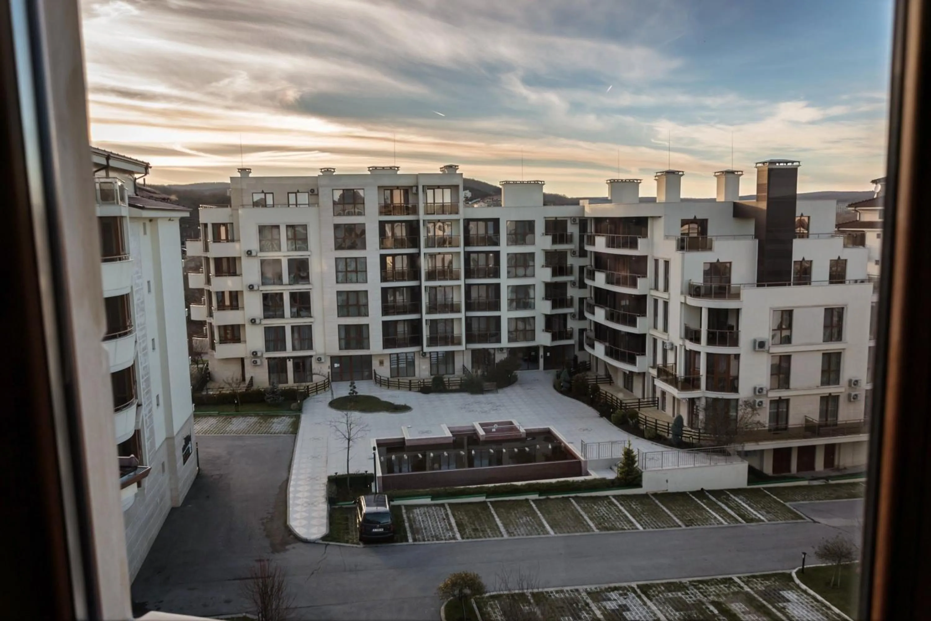 Property building in Long Beach Resort