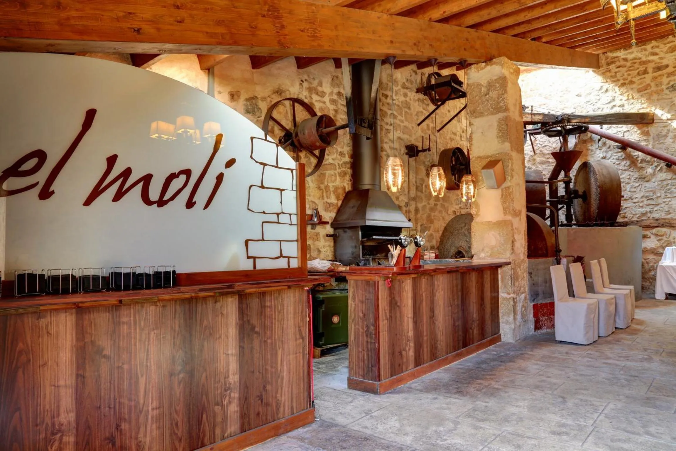 Restaurant/places to eat in Hotel, H de l'Anton