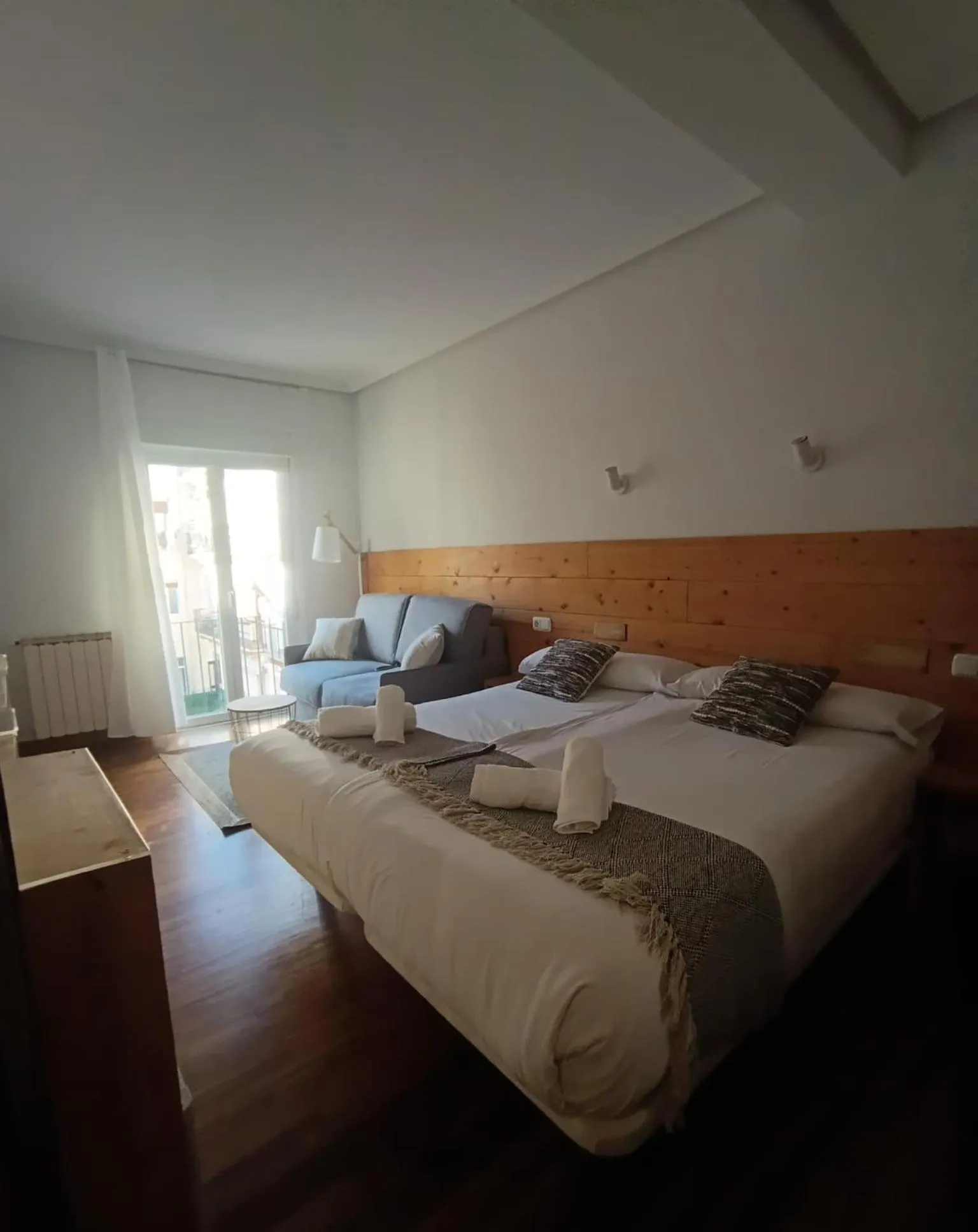 Bedroom, Bed in Pensión Urkia