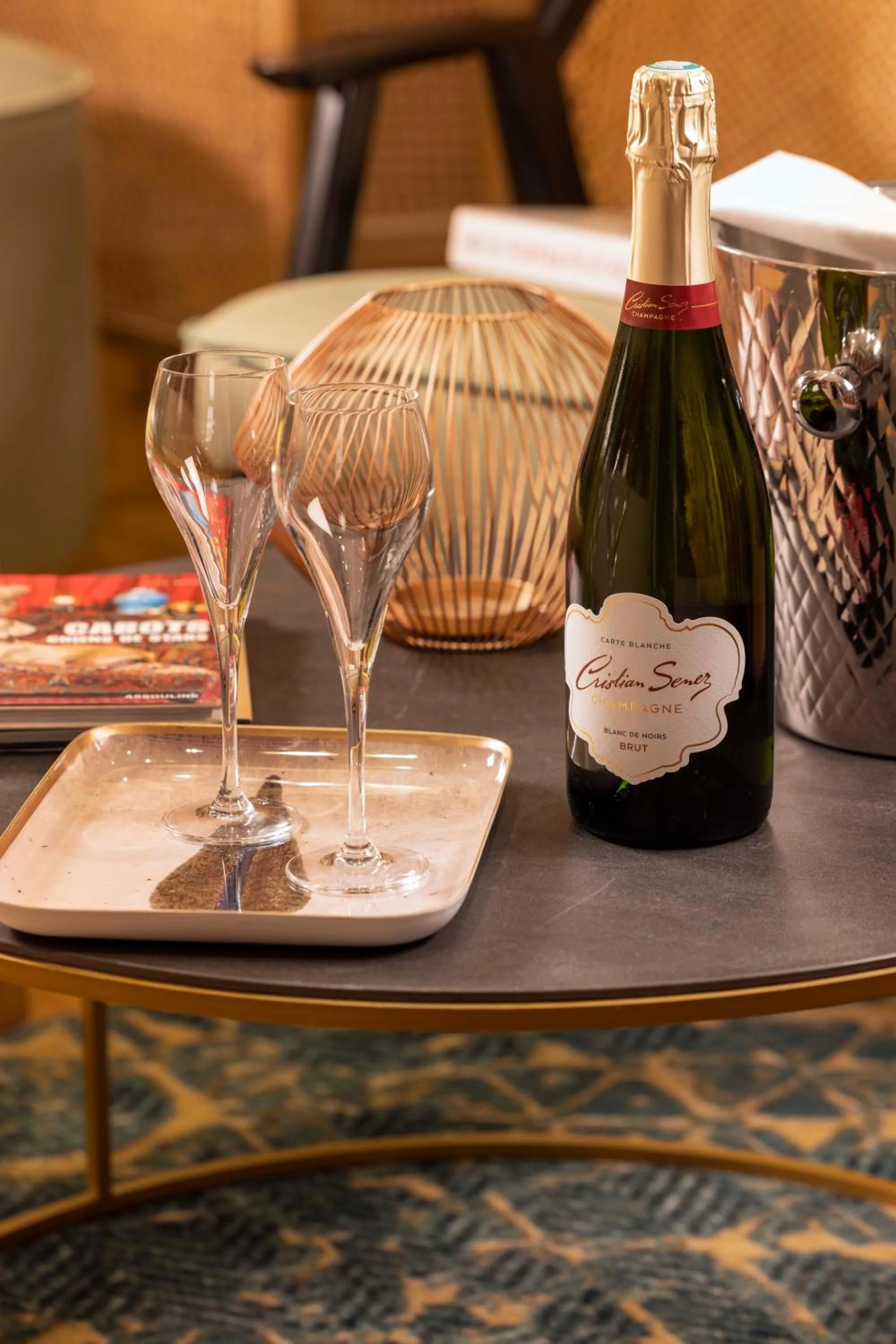 Living room in Hôtel Jardin de Cluny