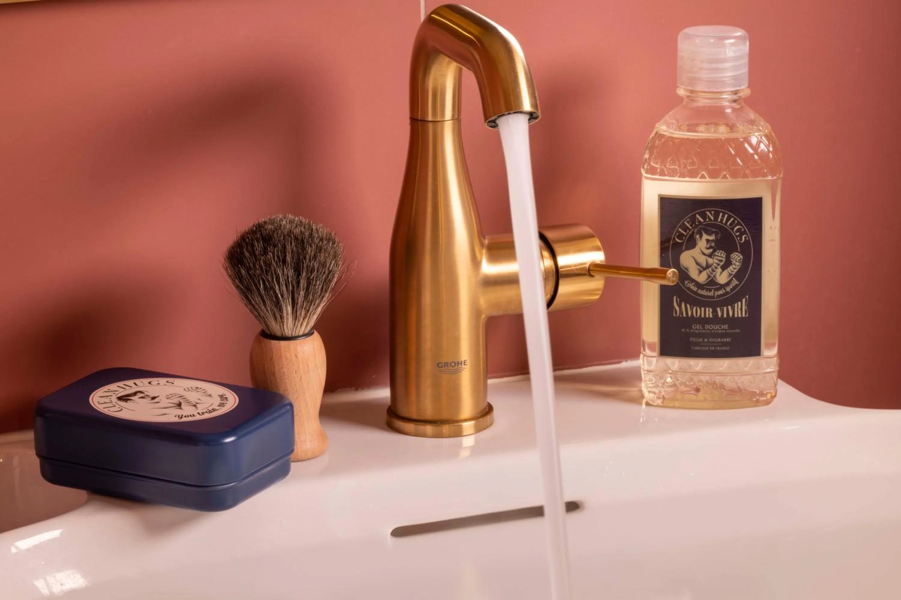 Bathroom in Hôtel Jardin de Cluny