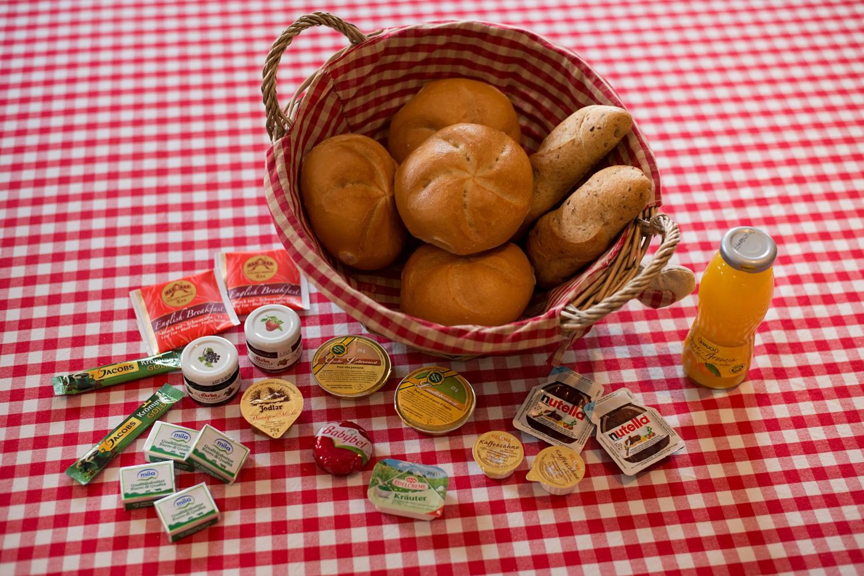 Coffee/tea facilities in Aparthotel Kastel Seiser Alm