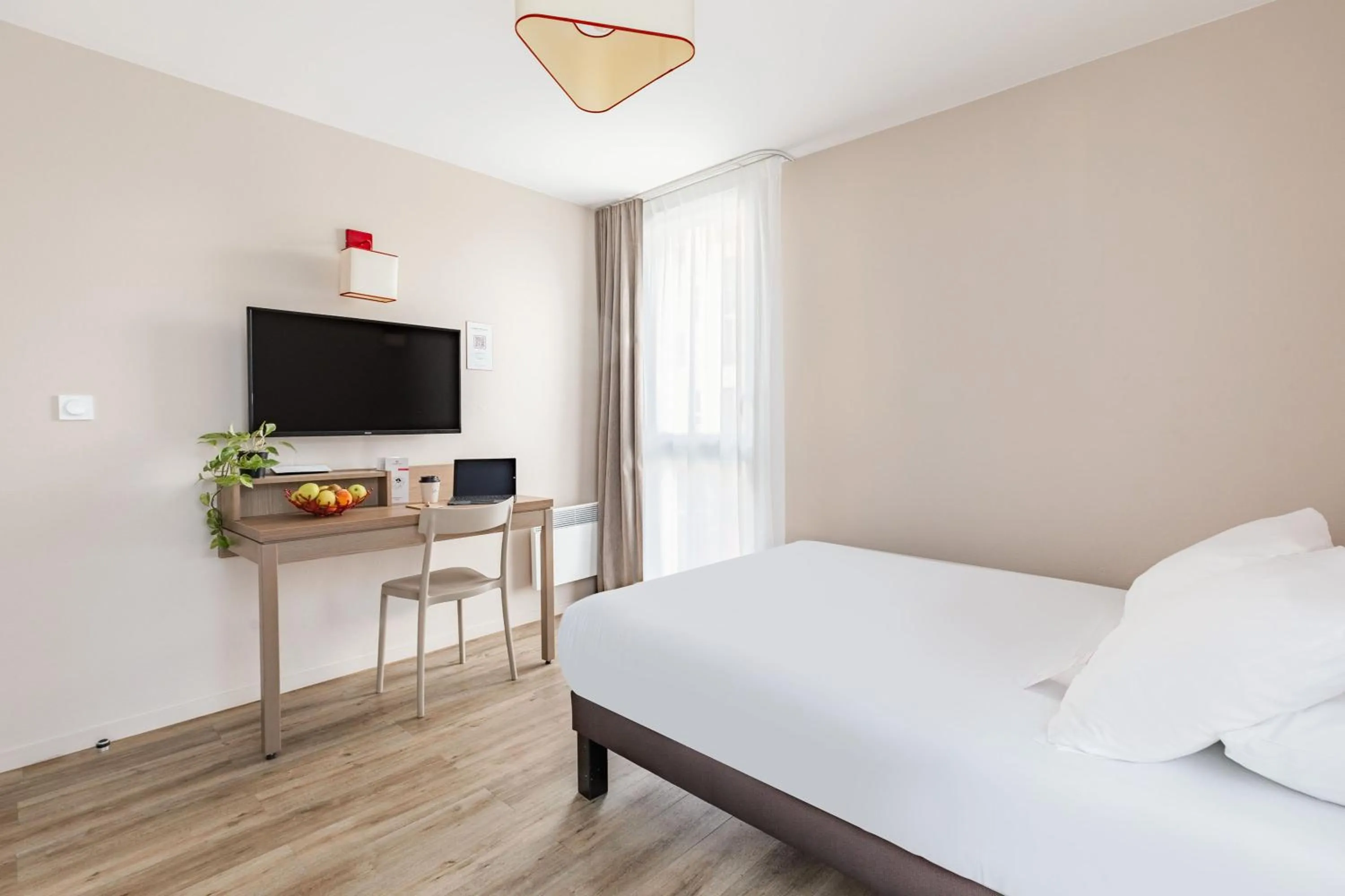 Bed in Appart'City Confort Saint-Nazaire Océan