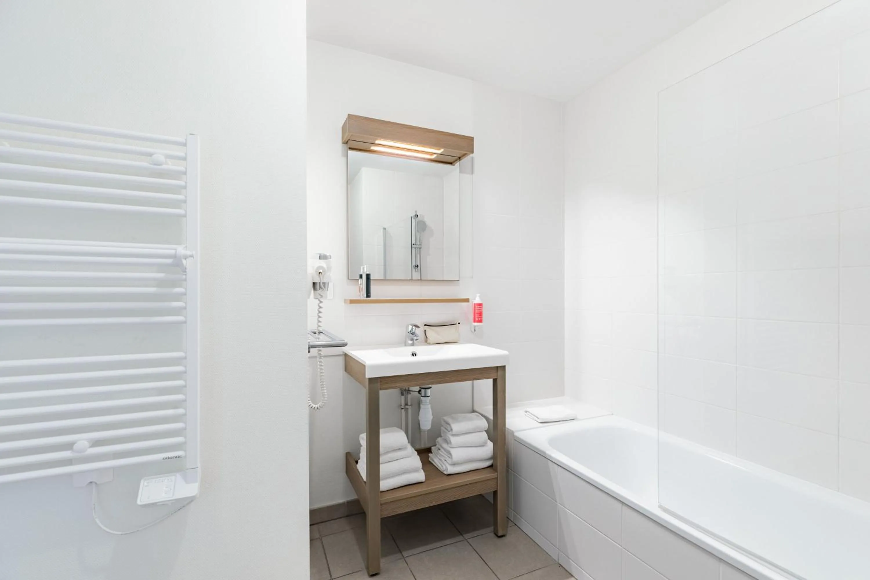 Bathroom in Appart'City Confort Saint-Nazaire Océan