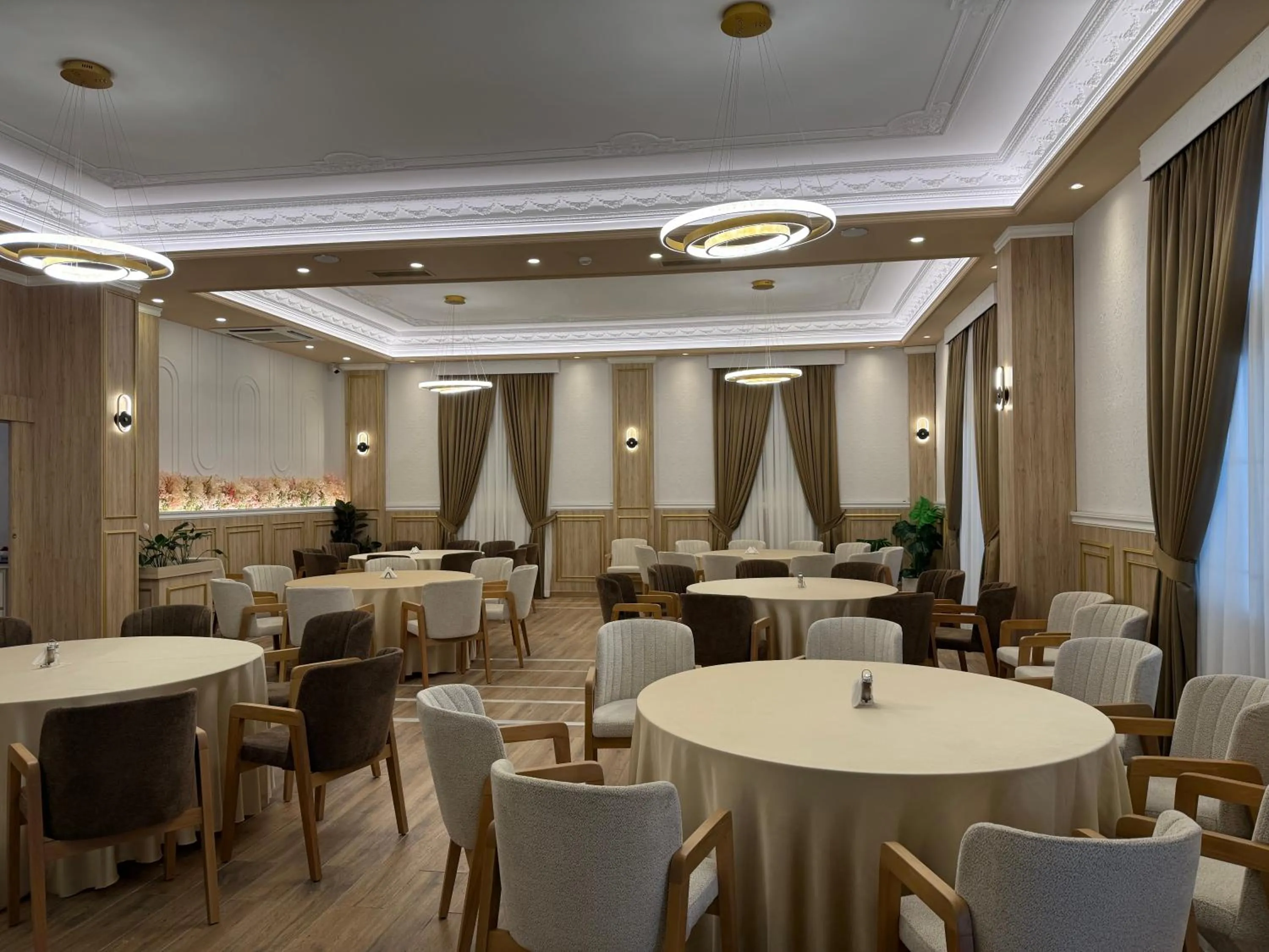 Breakfast in Hotel Colis