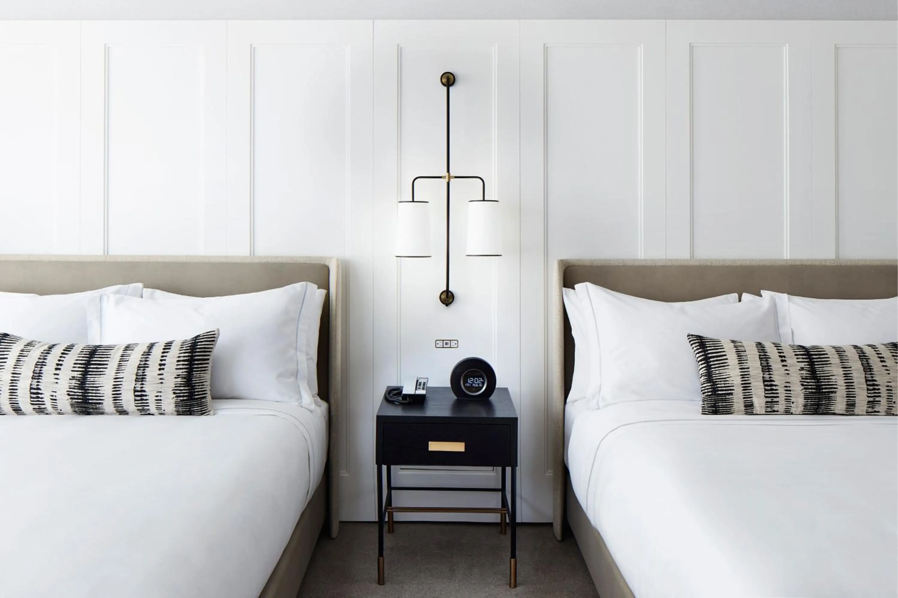 Photo of the whole room, Bed in The Luxury Collection Hotel Manhattan Midtown