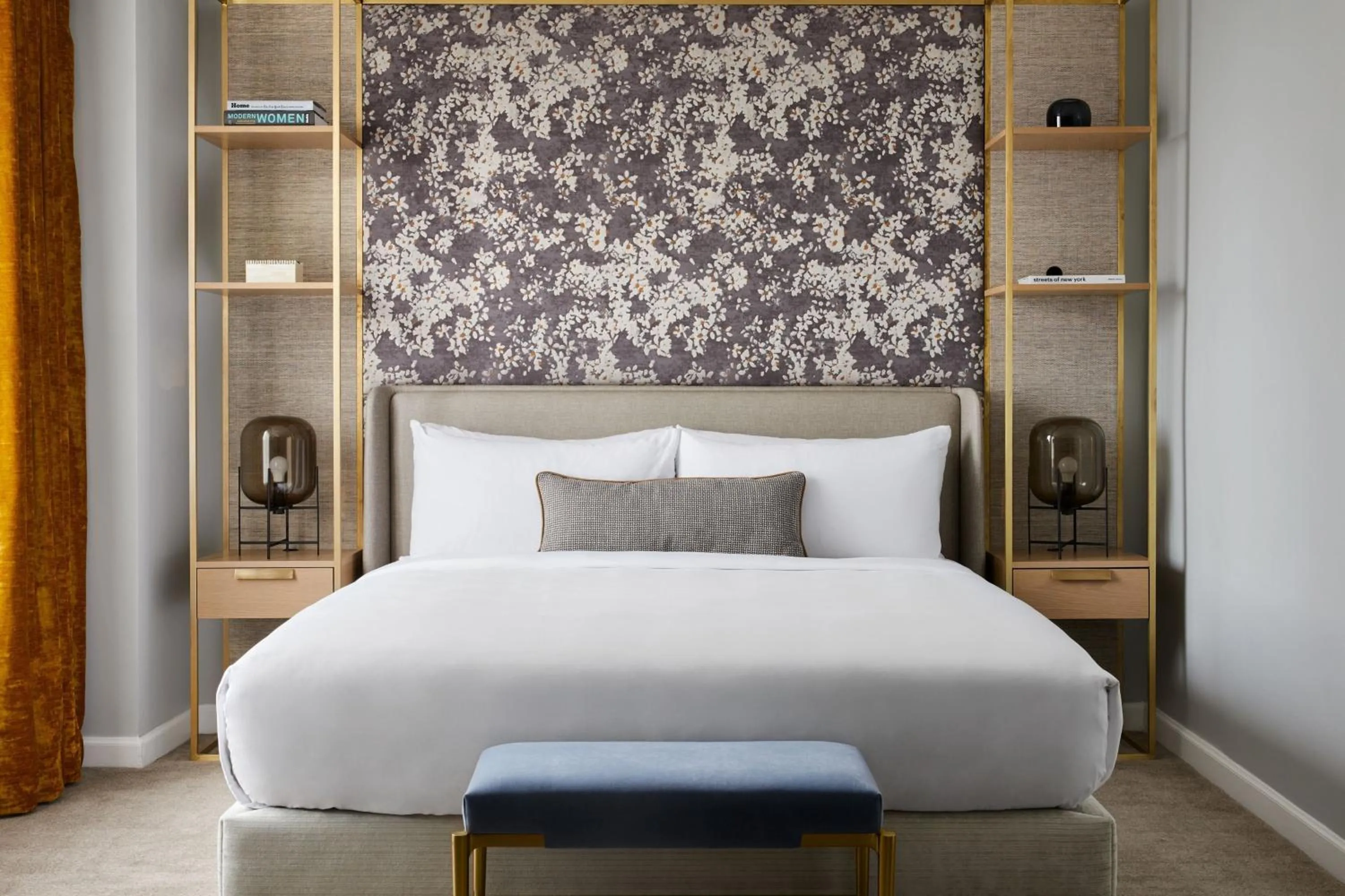 Bedroom, Bed in The Luxury Collection Hotel Manhattan Midtown