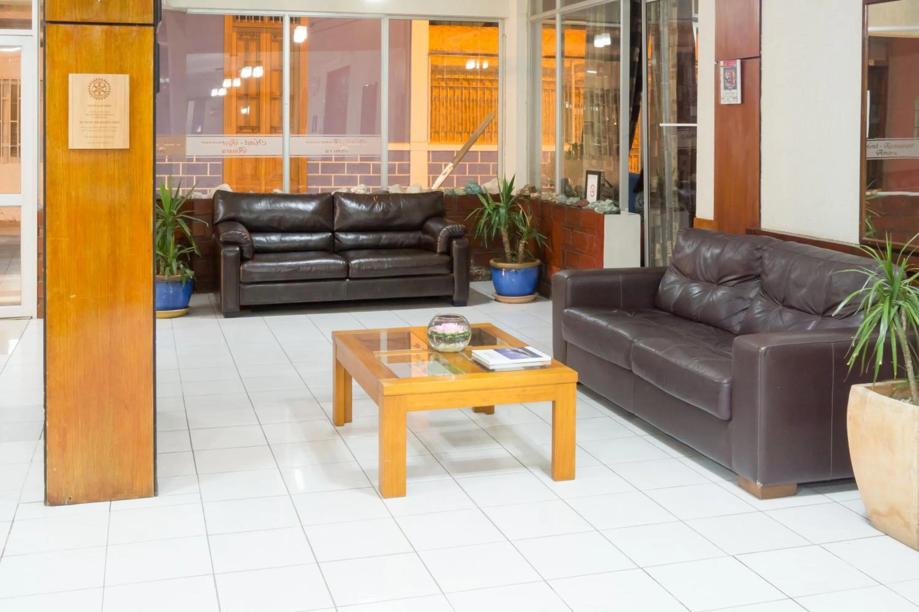 Area and facilities in Amaru Hotel