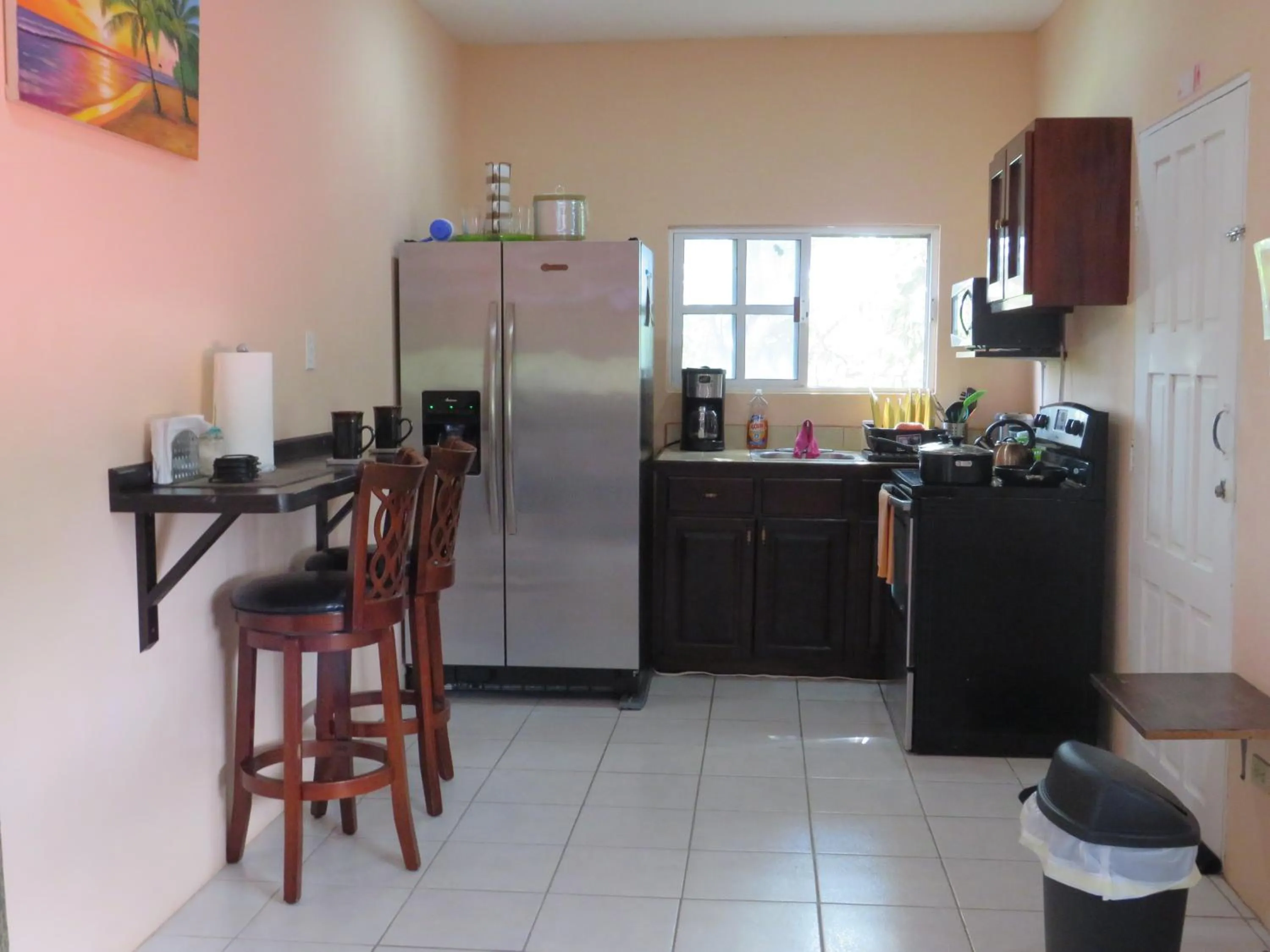 Kitchen or kitchenette in LAKE VIEW CONDO