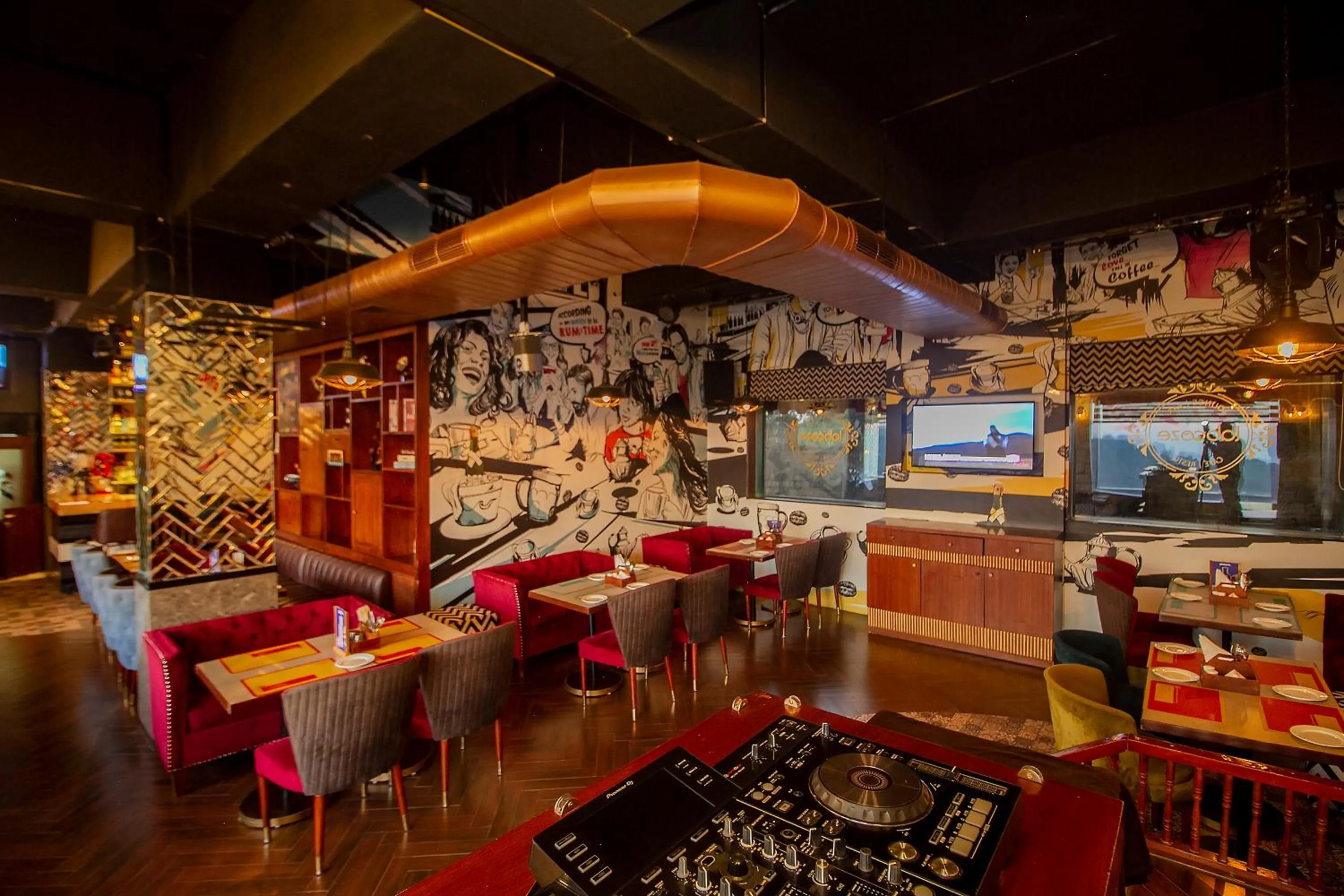 Nightclub / DJ in Amritara Surya - A Luxury Spa Retreat