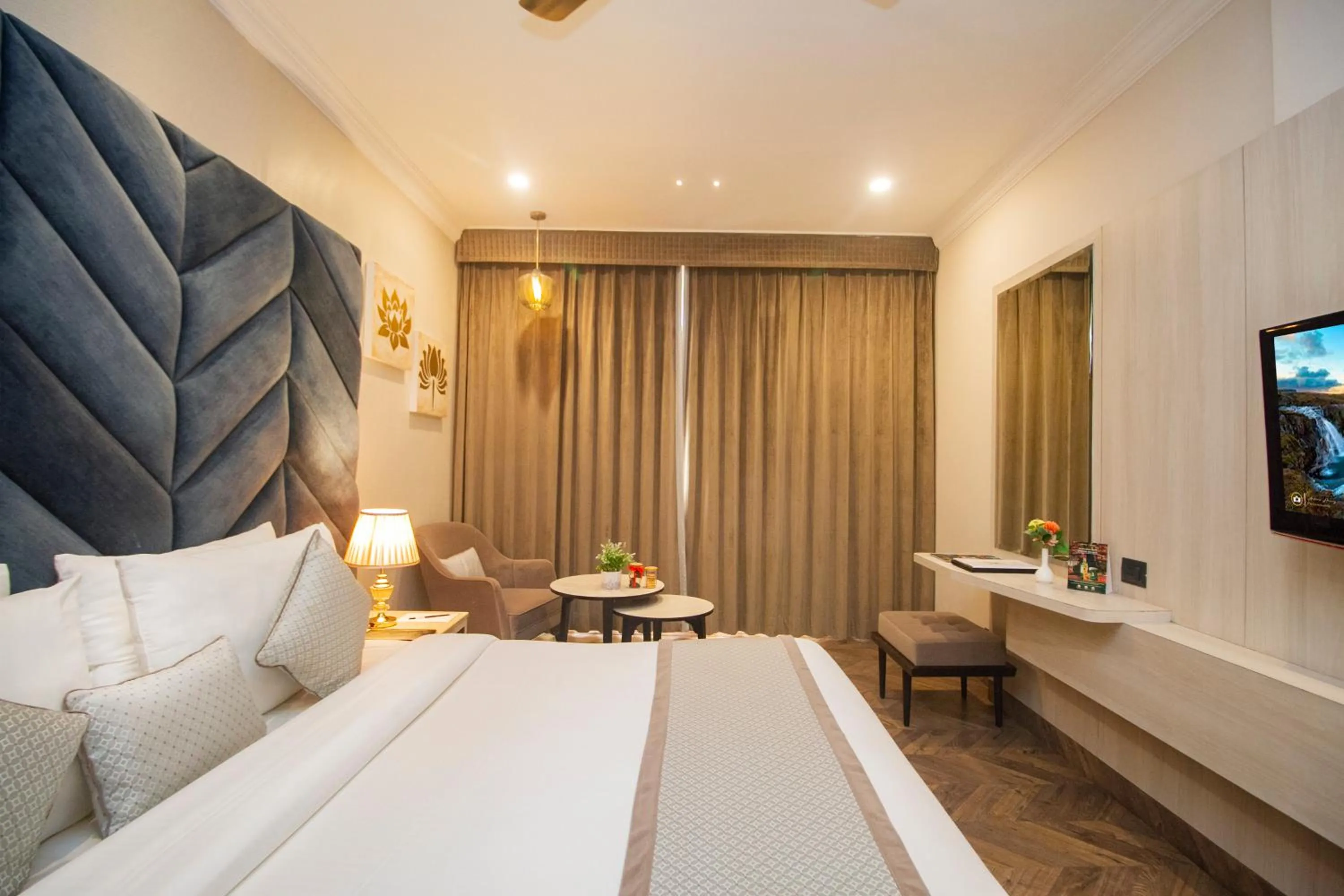 Bed in Amritara Surya - A Luxury Spa Retreat