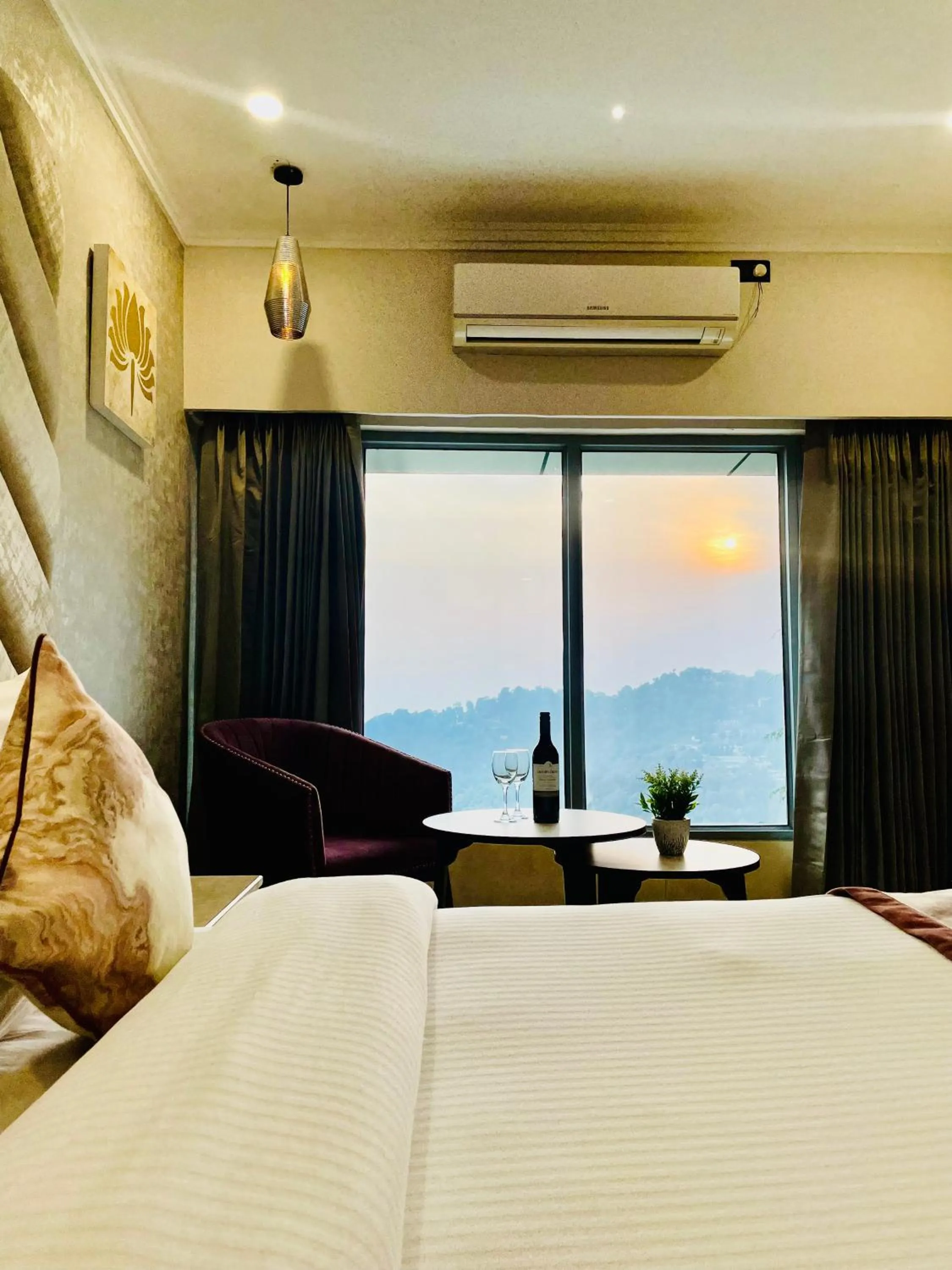 Mountain view, Bed in Amritara Surya - A Luxury Spa Retreat