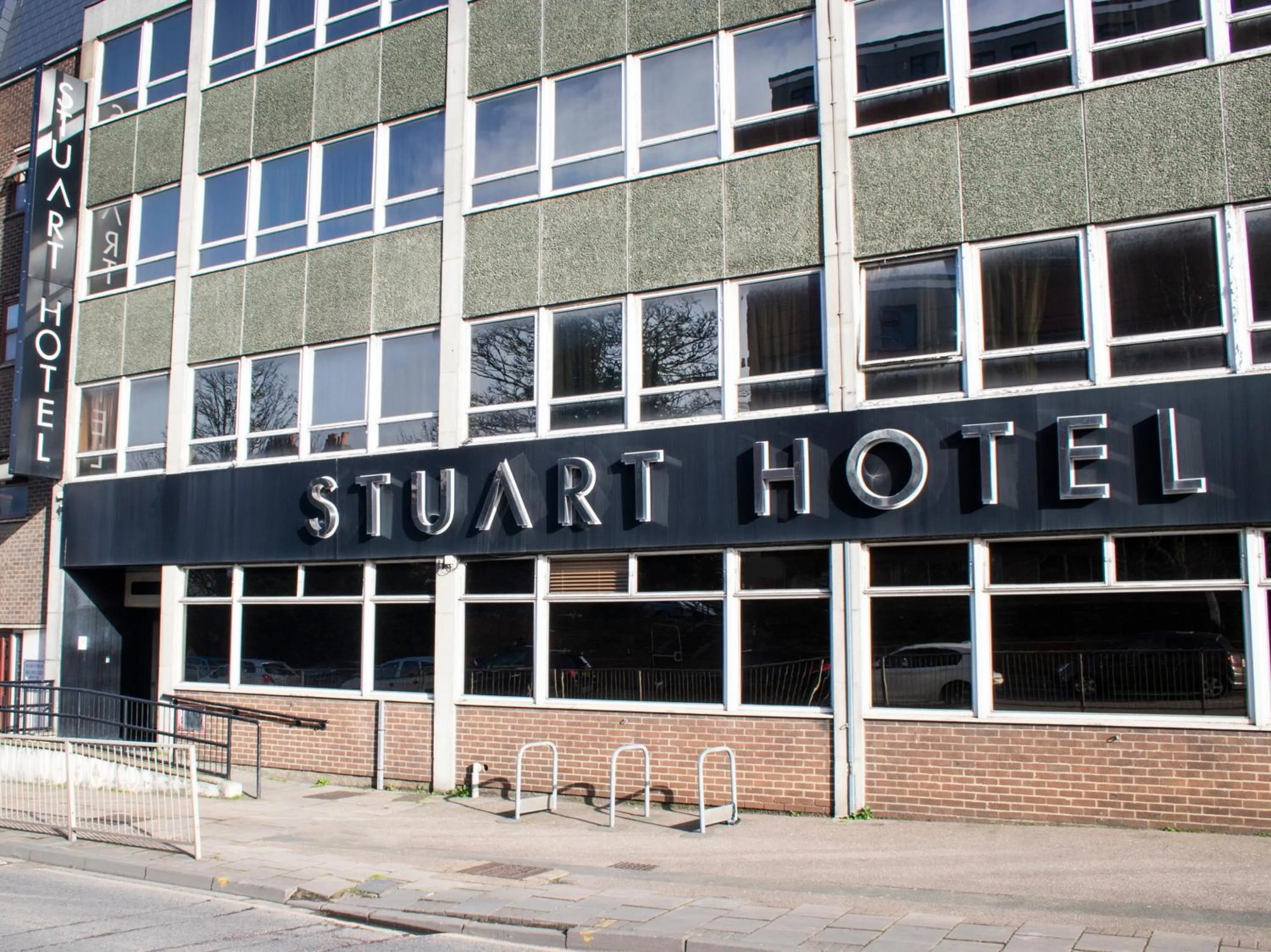 Facade/entrance in Stuart Hotel