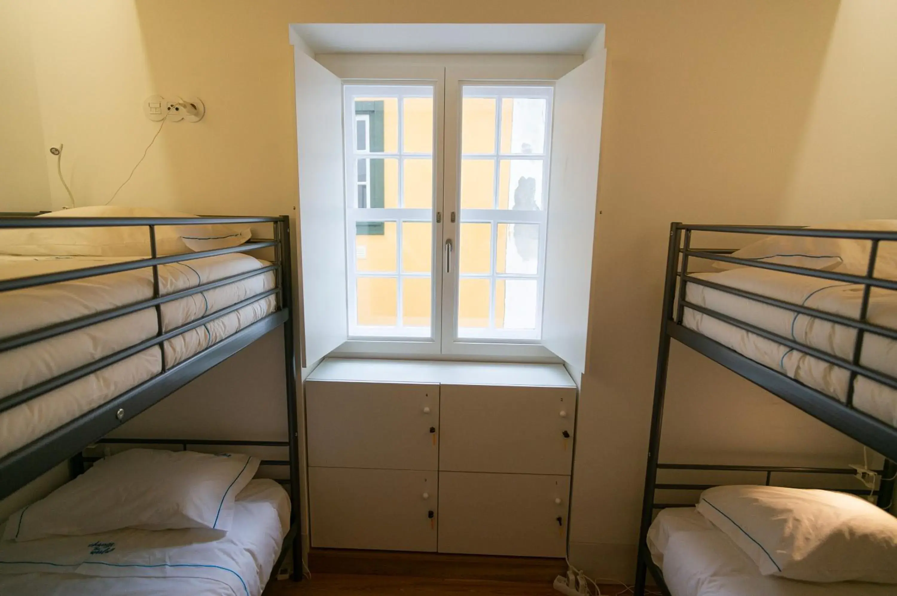 Bed in 4-Bed Mixed Dormitory Room in Change The World Hostels - Coimbra - Almedina Bed in 4-Bed Mixed Dormitory Room in Change The World Hostels - Coimbra - Almedina