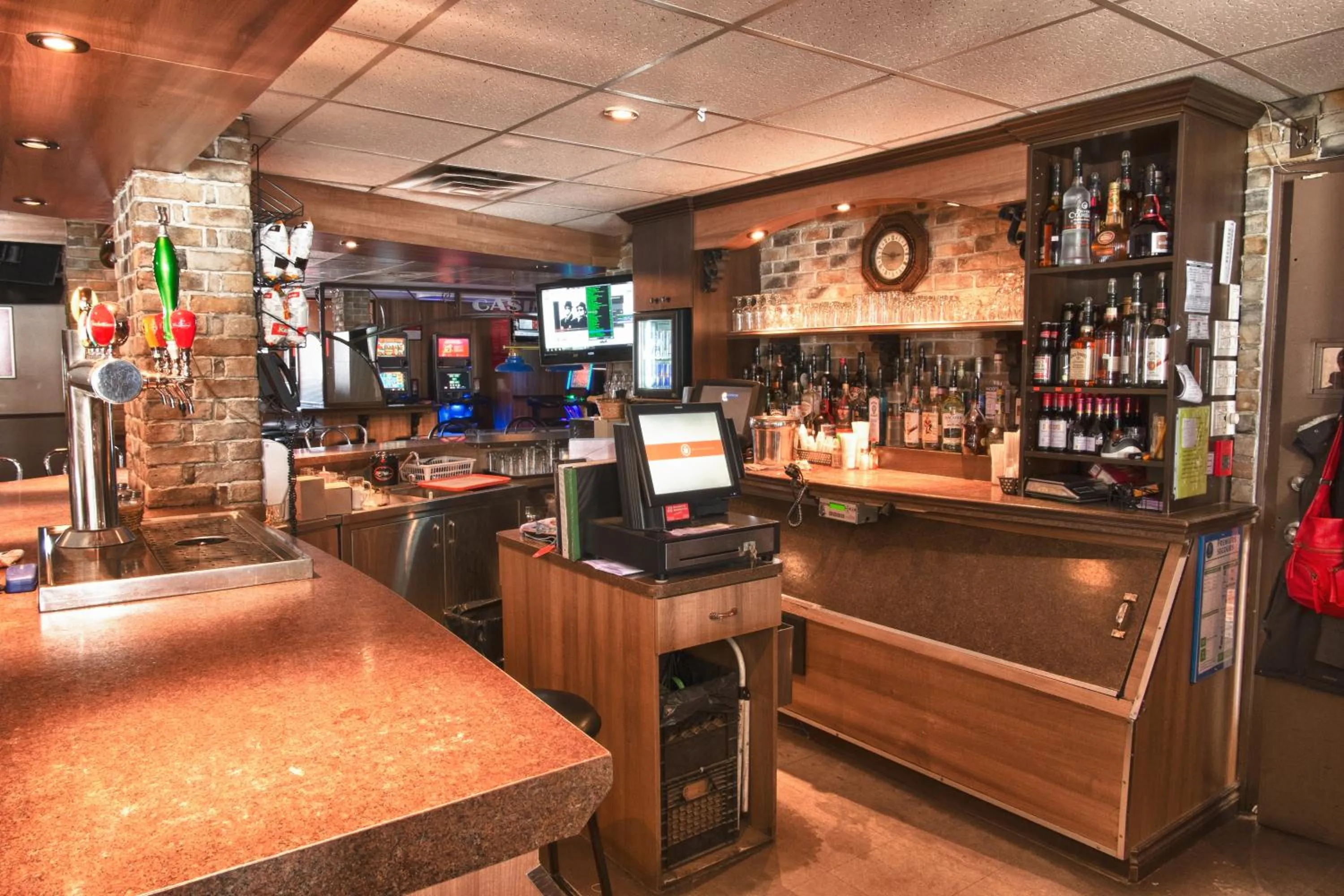 Lounge or bar in Hotel Le Plaza