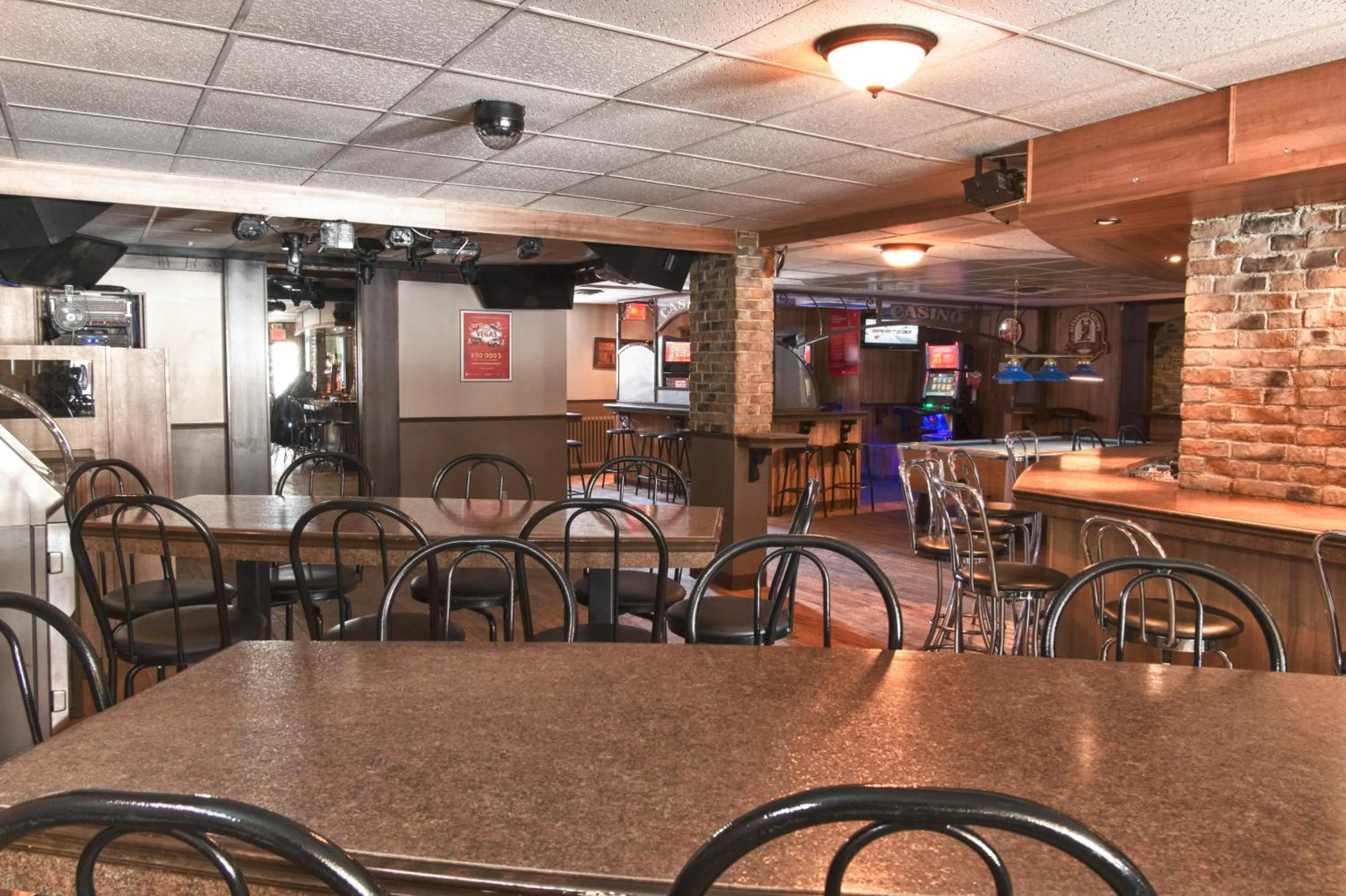 Lounge or bar in Hotel Le Plaza