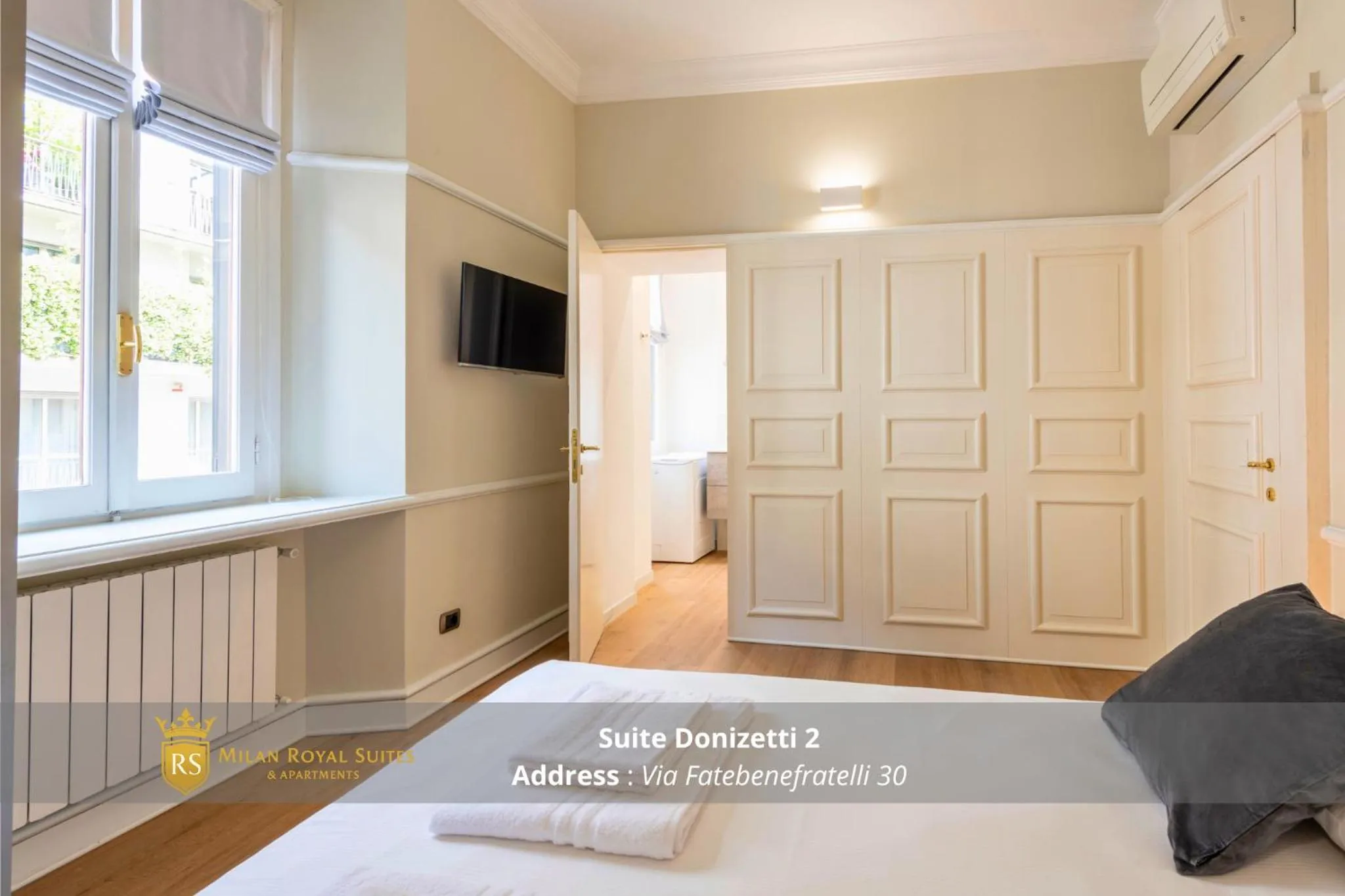 Bedroom, Bed in Milan Royal Suites - Centro