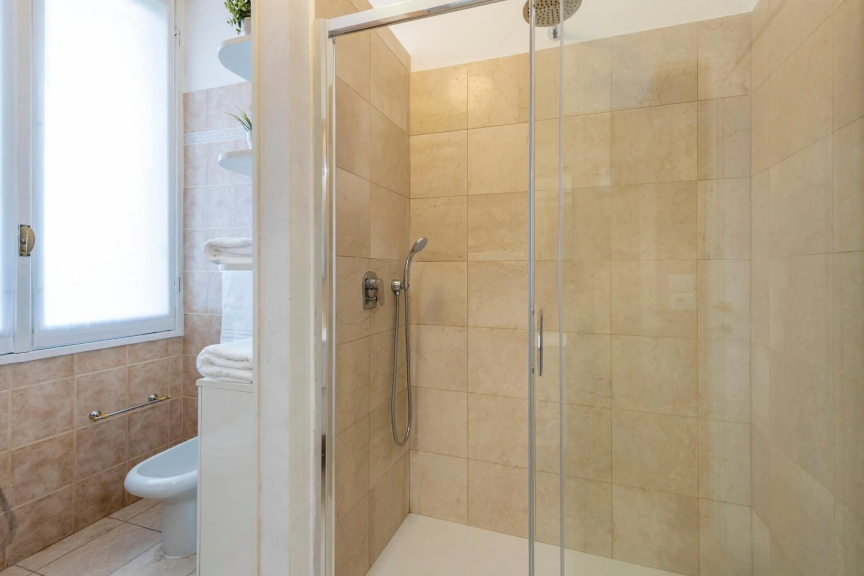 Bathroom in Milan Royal Suites - Centro