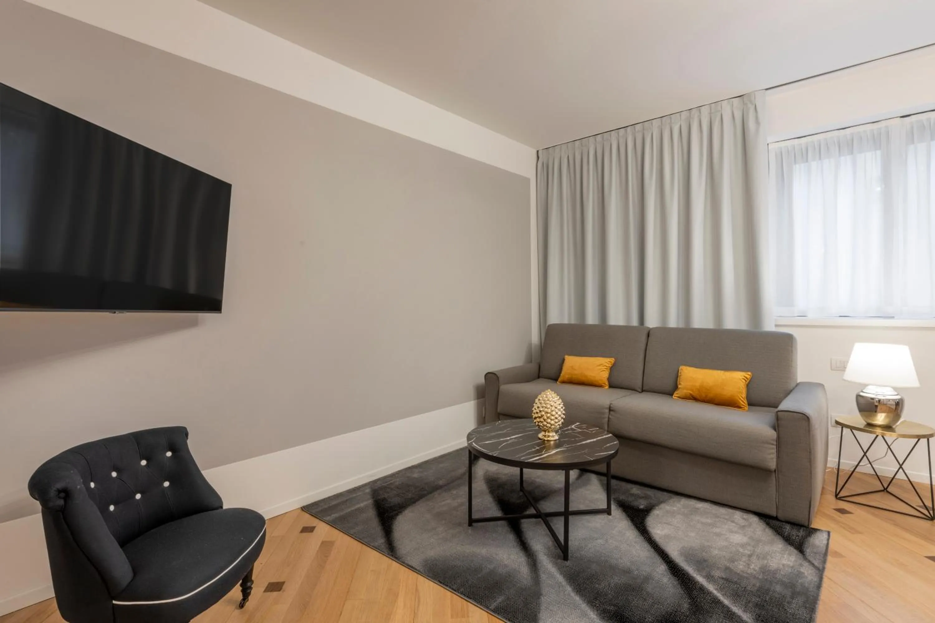 Milan Royal Suites - Centro