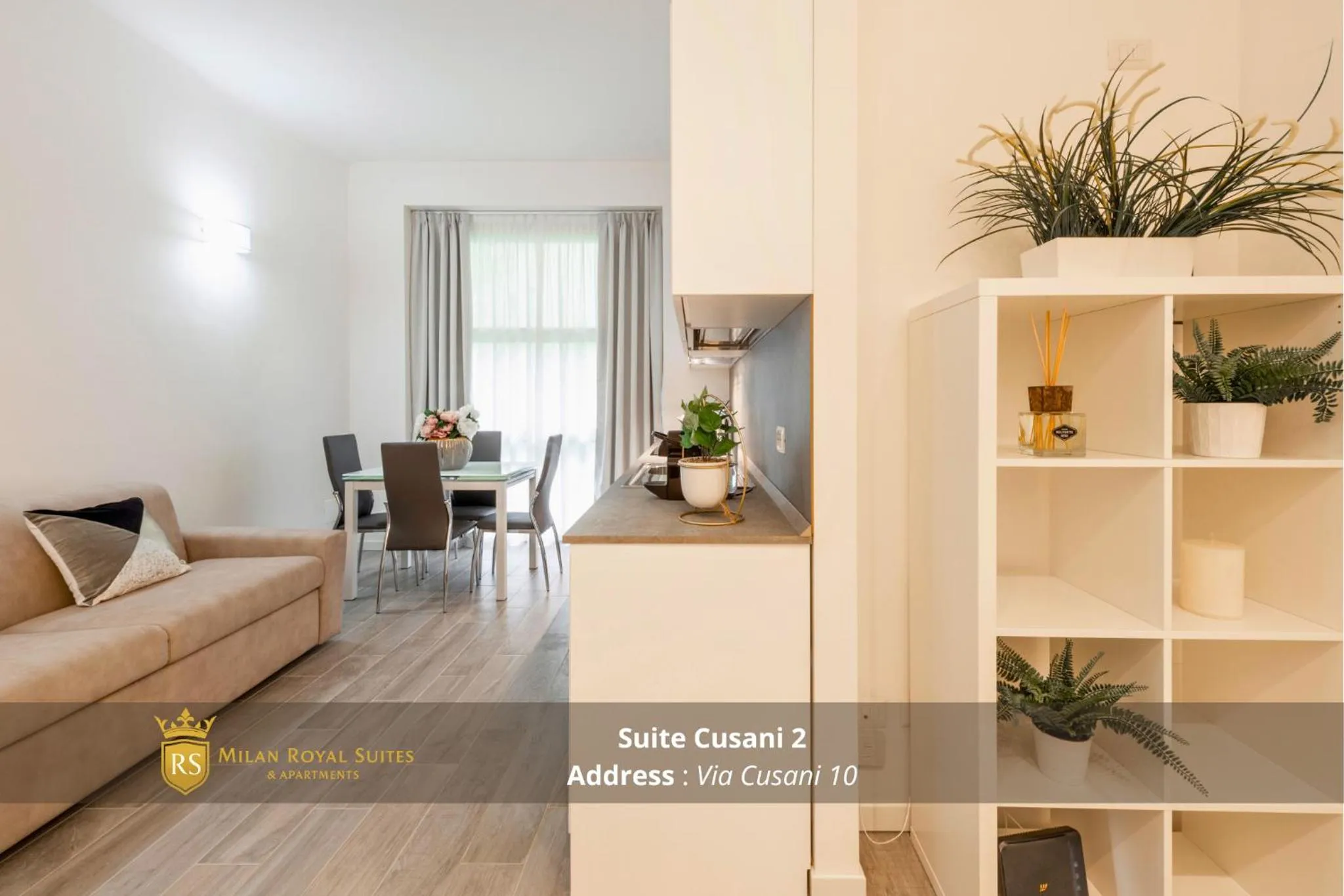 Communal lounge/ TV room in Milan Royal Suites - Centro