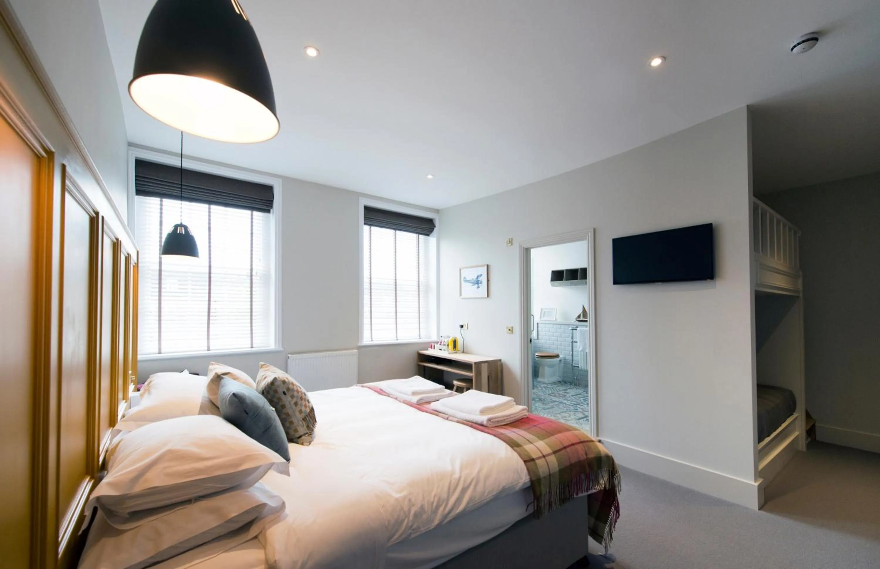 Bedroom, Bed in The Coach House