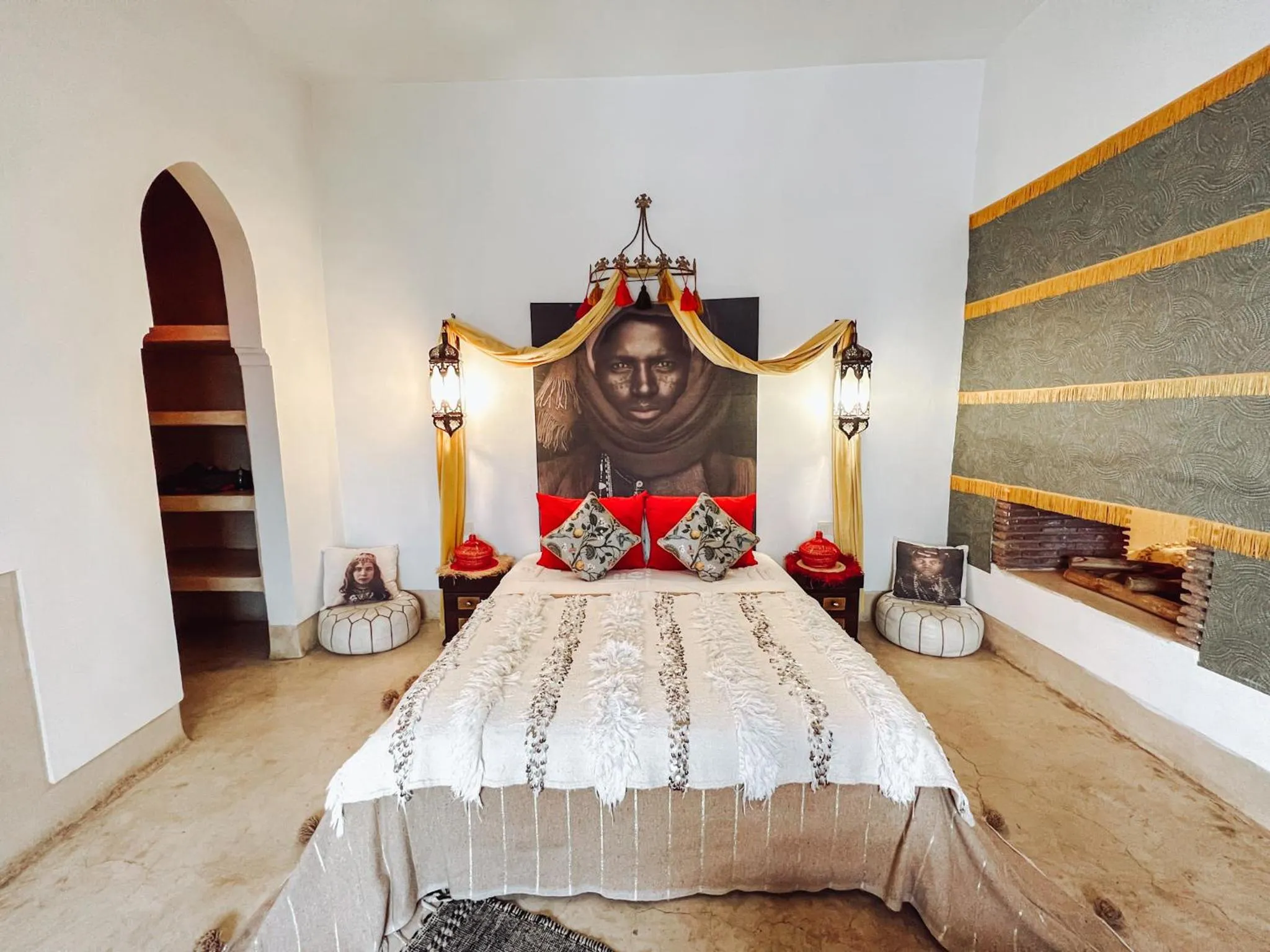 Photo of the whole room, Bed in DAR AURORA