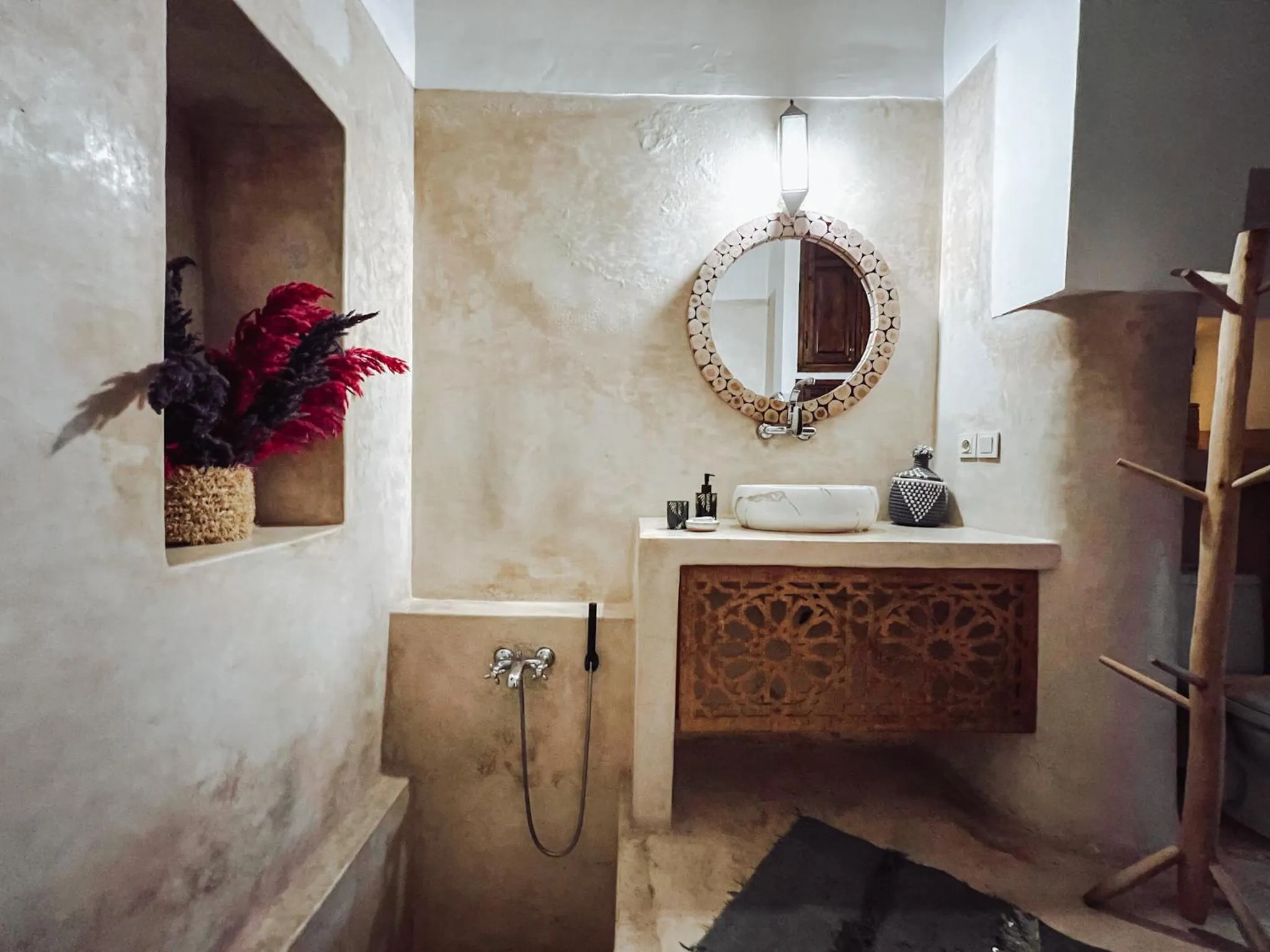 Bathroom in DAR AURORA