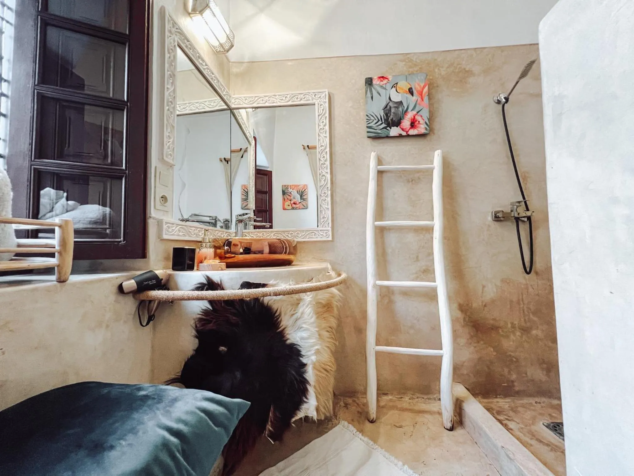 Bathroom in DAR AURORA