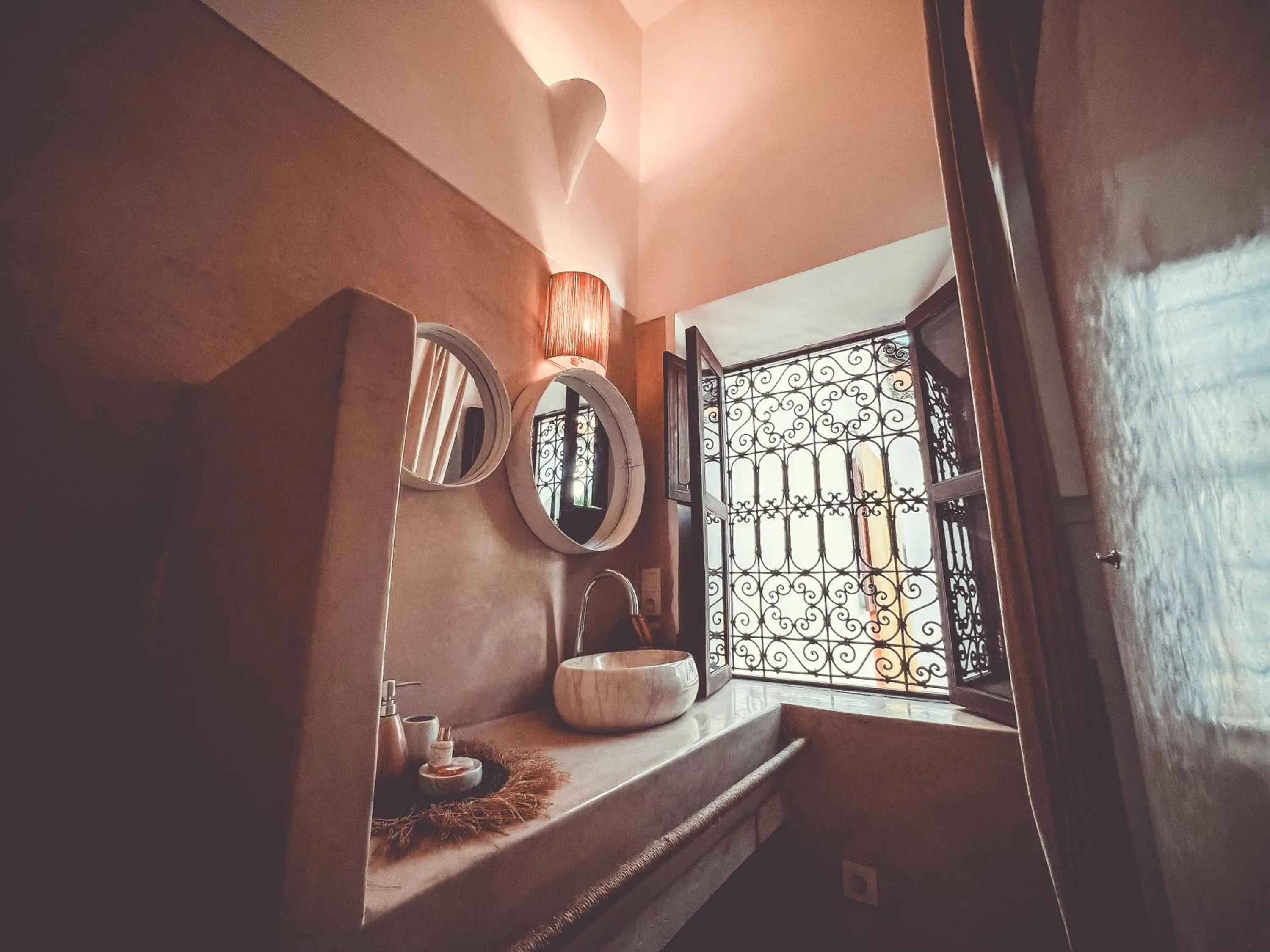 Bathroom in DAR AURORA