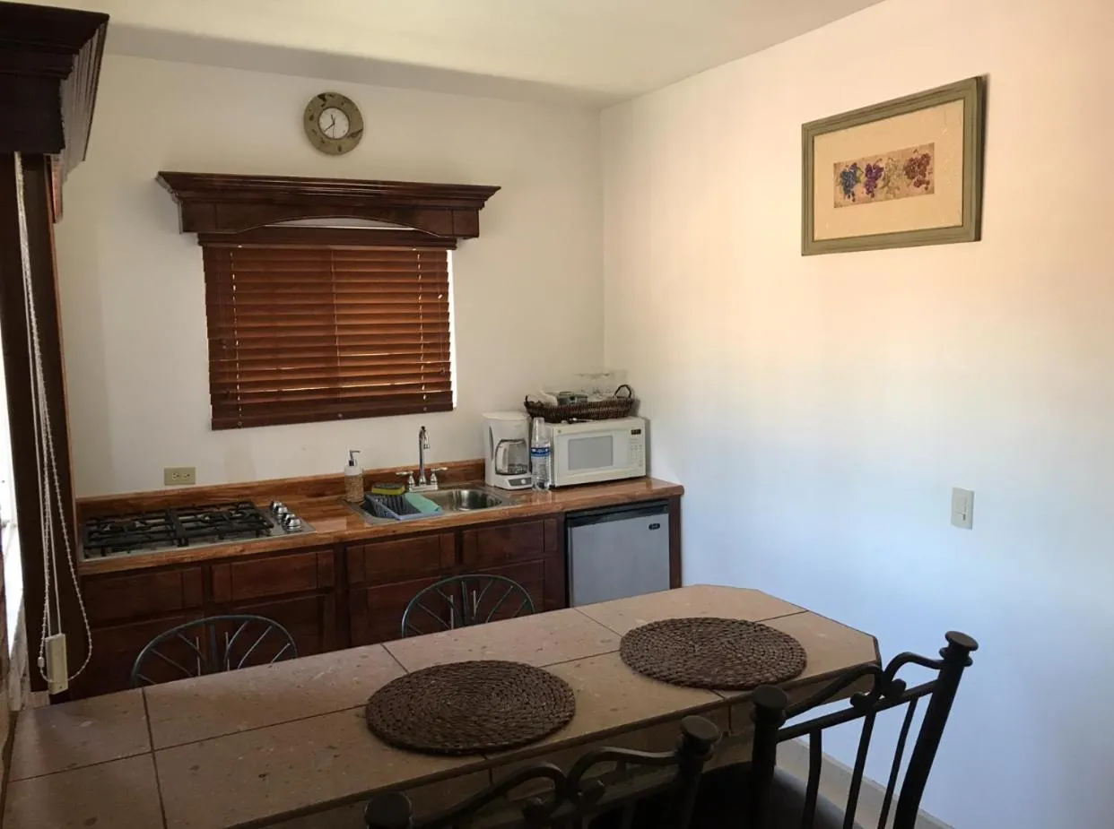 Kitchen or kitchenette in Finca Chavez