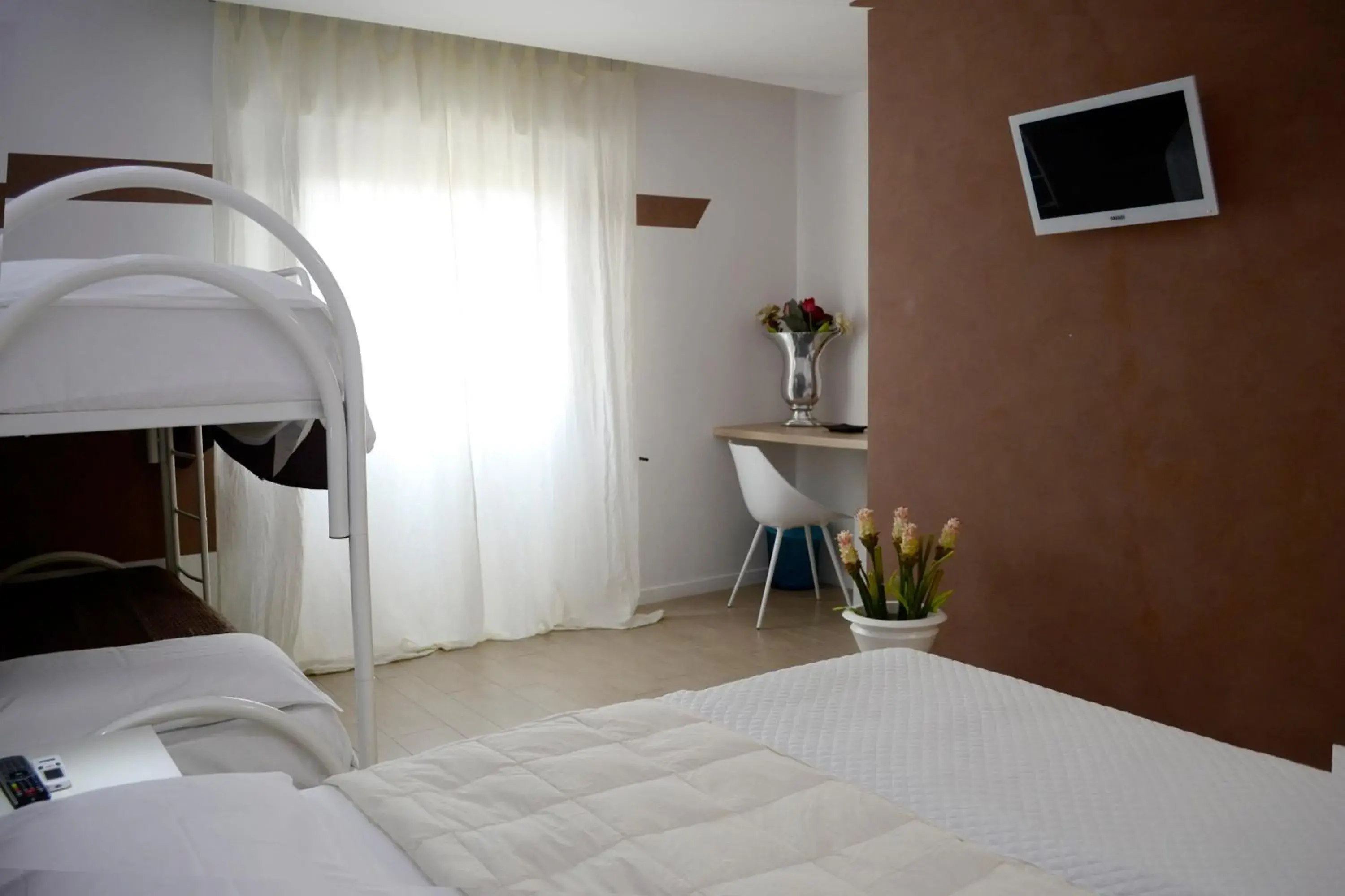 Triple Room in B&B Dimora Silvestri Triple Room in B&B Dimora Silvestri