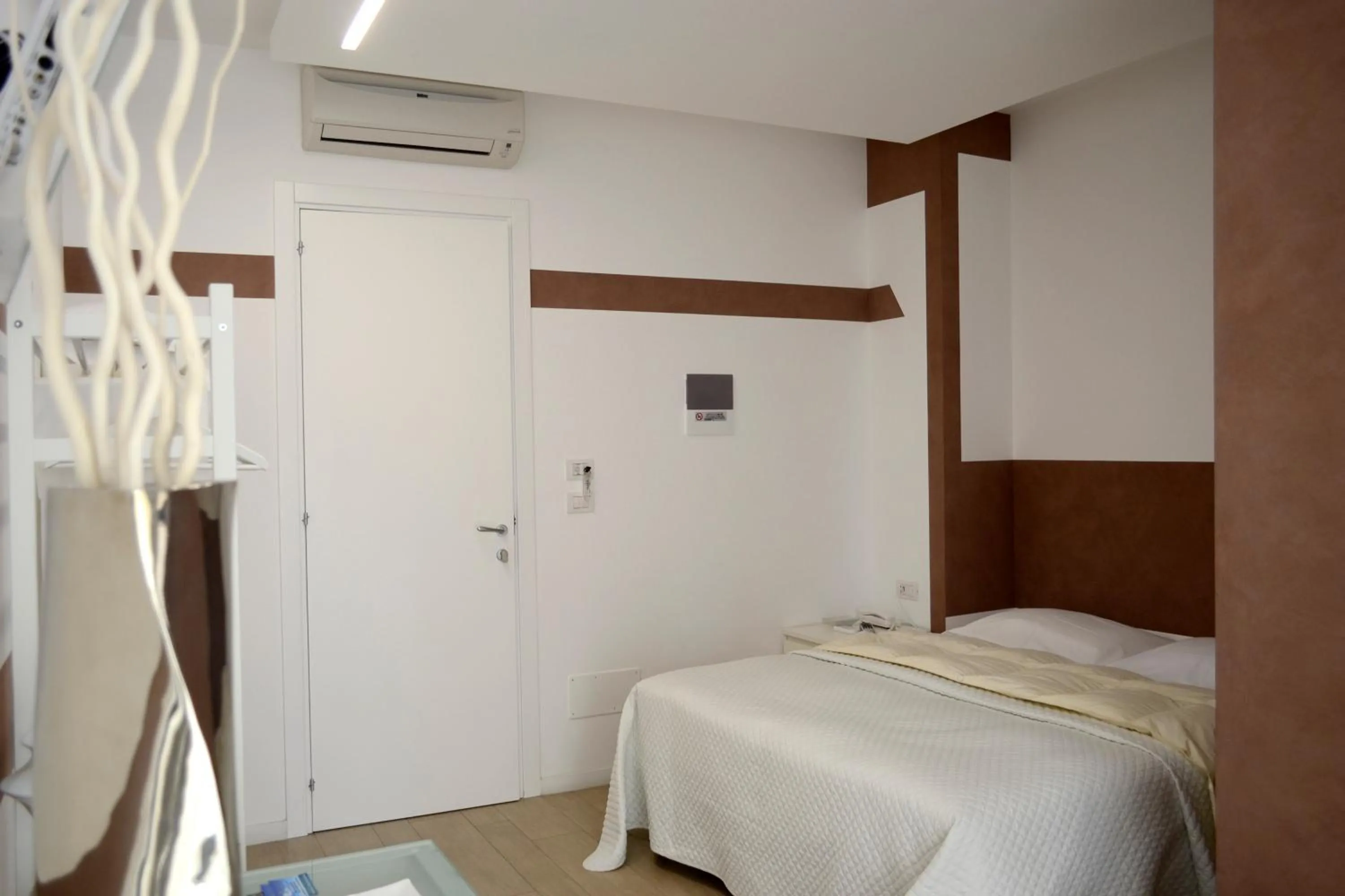 TV and multimedia, Bed in B&B Dimora Silvestri